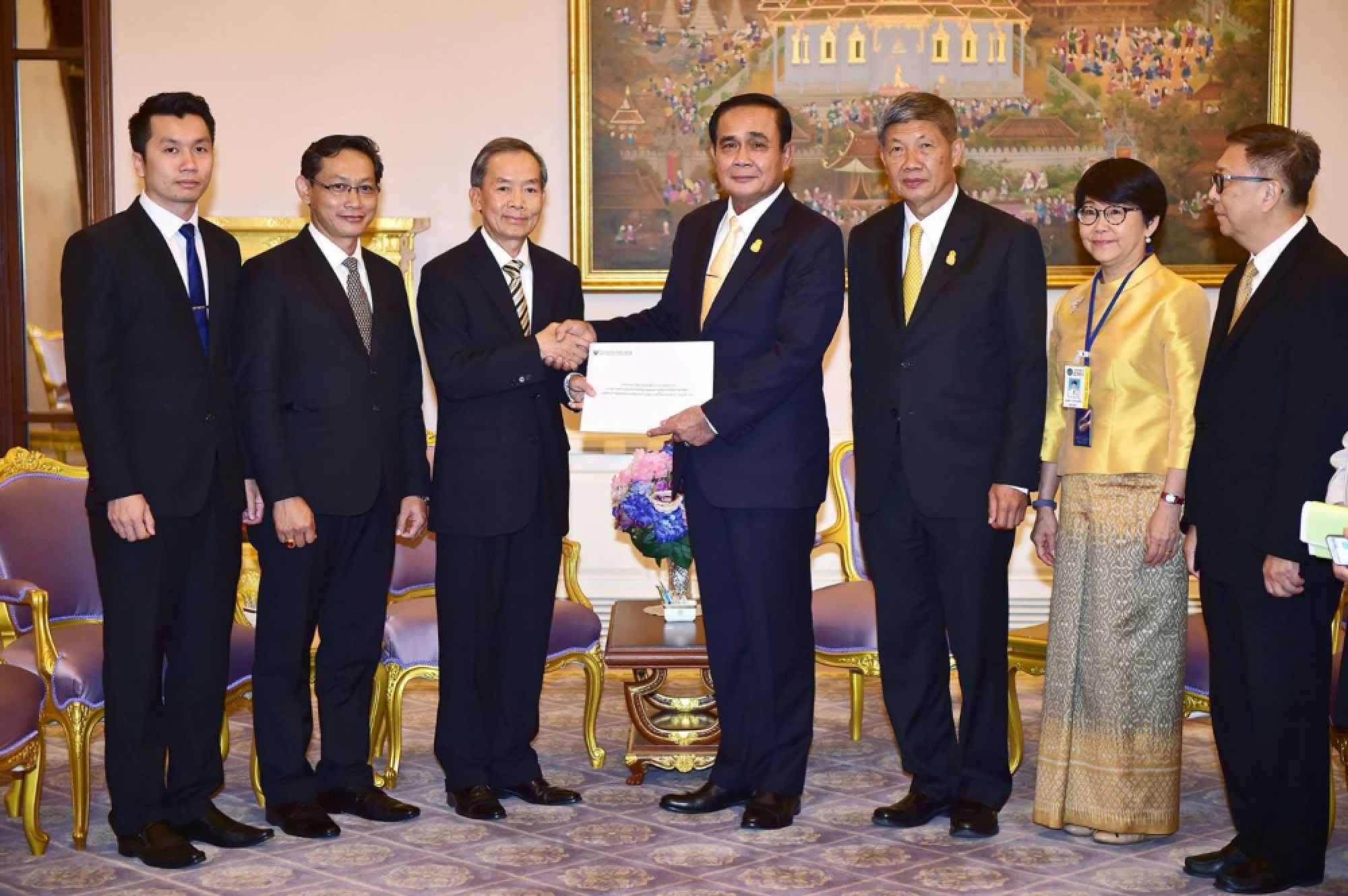 Thailand joins international aid effort for flooded Laos