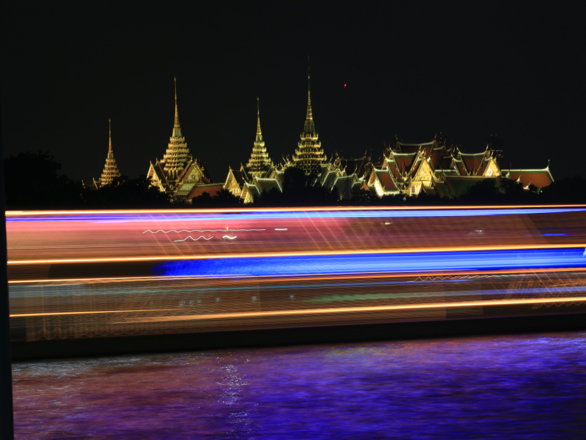 Bangkok lights up for King’s birthday