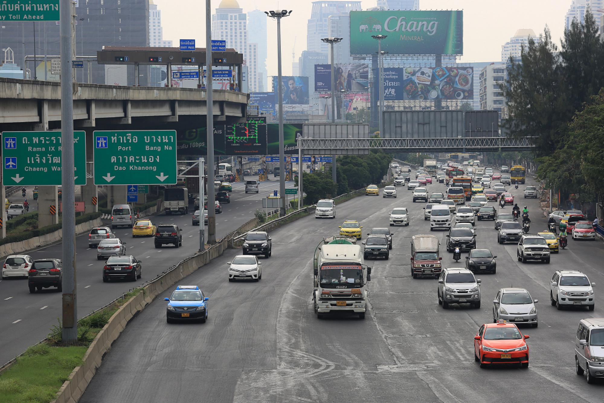 Now 3800 places to drop off toxic and electronic waste in Bangkok