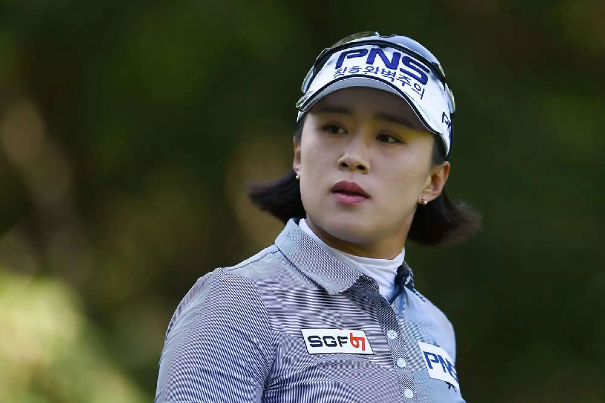 Joh falls apart in wind, Yang and Ariya take lead