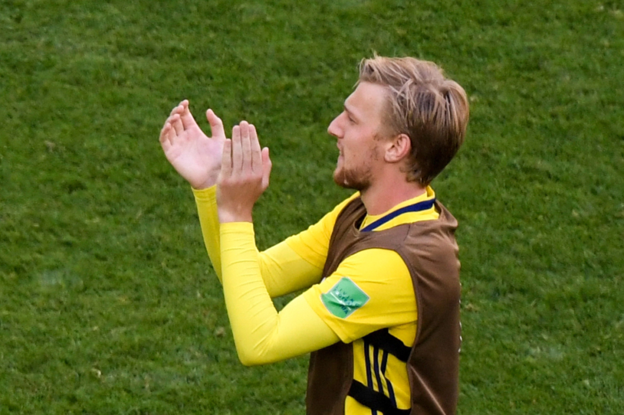 England end penalty pain to beat Colombia in World Cup shootout