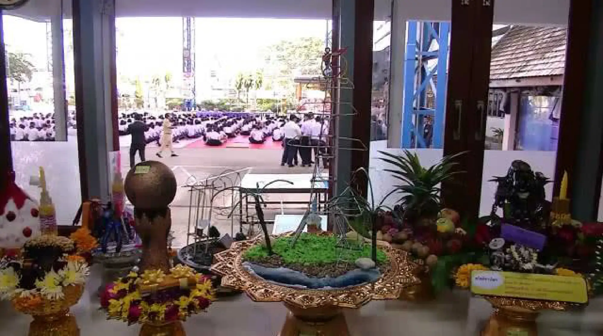 Phichit students modernise Wai Khru ritual in tribute to World Cup