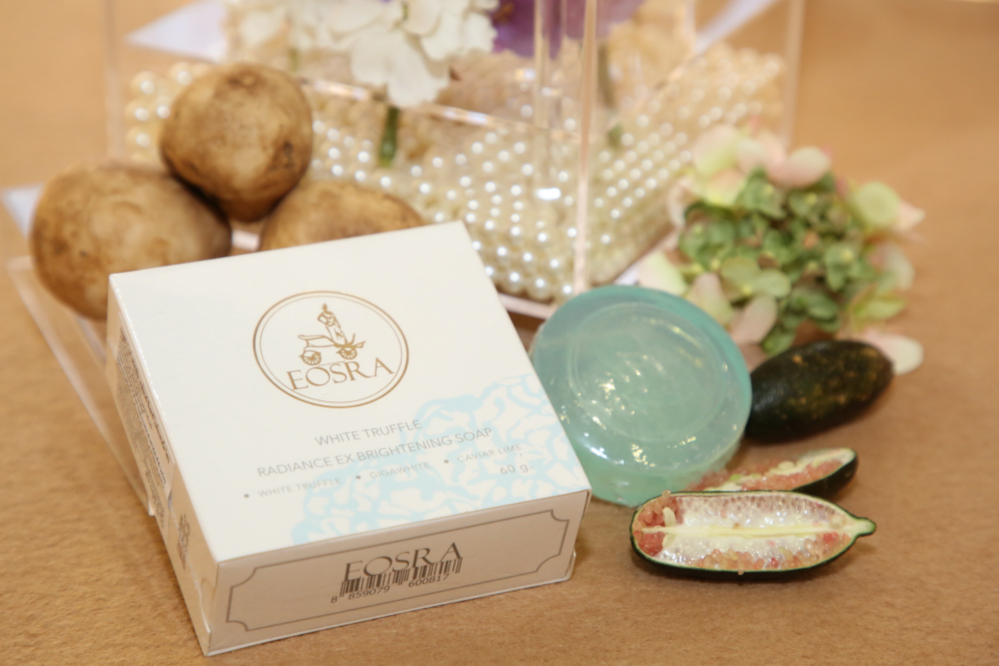 Ladies never surrender!