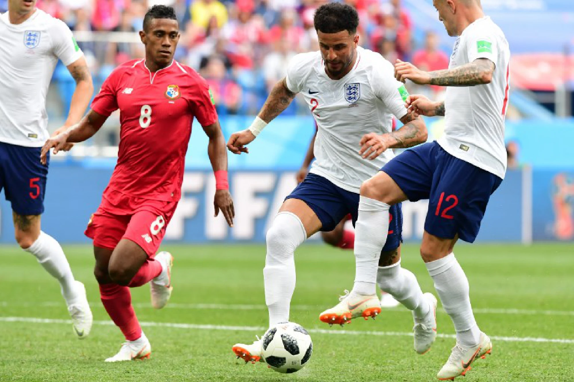 England thrash Panama to move into last 16 with Belgium