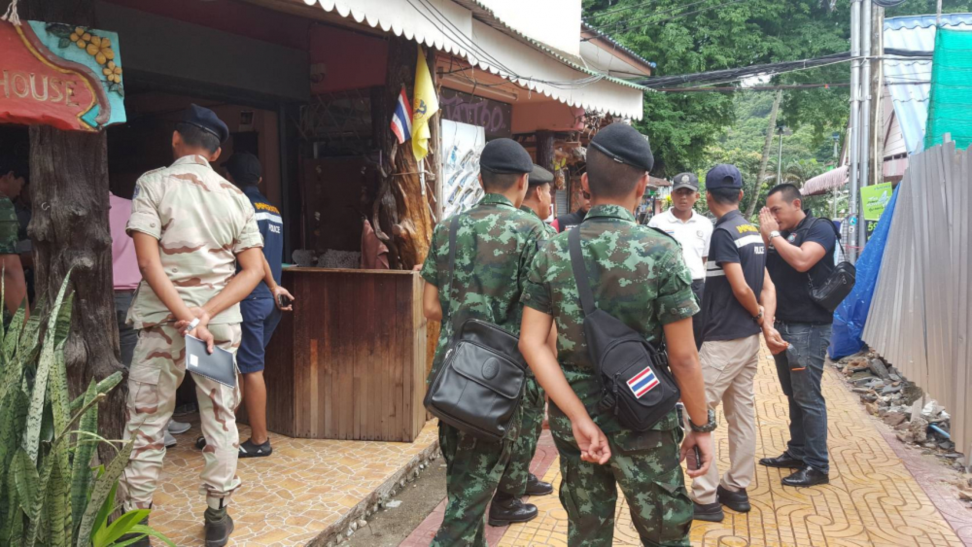 Crackdown on illegal hotels, land encroachment on Koh Phi Phi