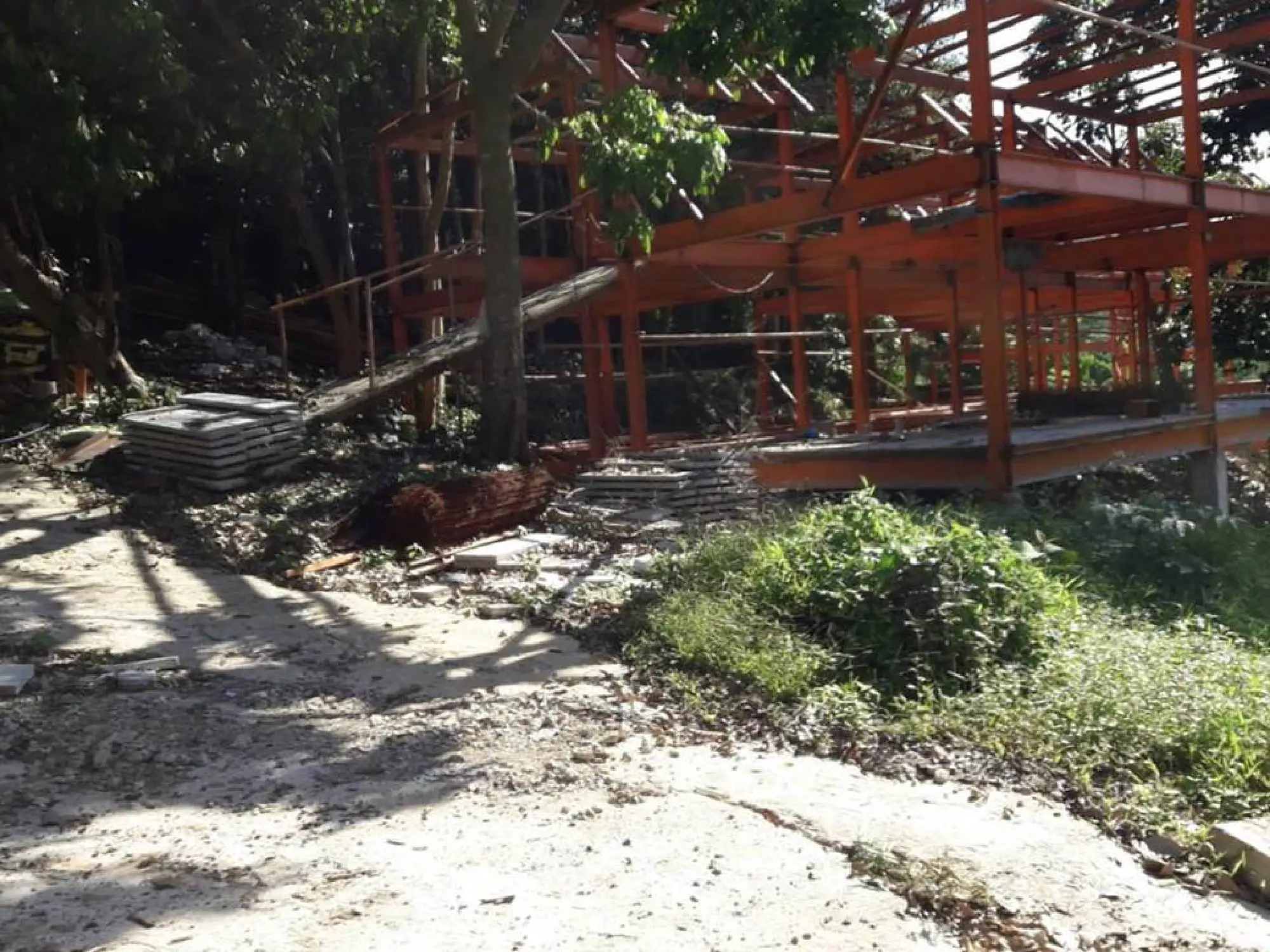 Phi Phi hotel crackdown continues