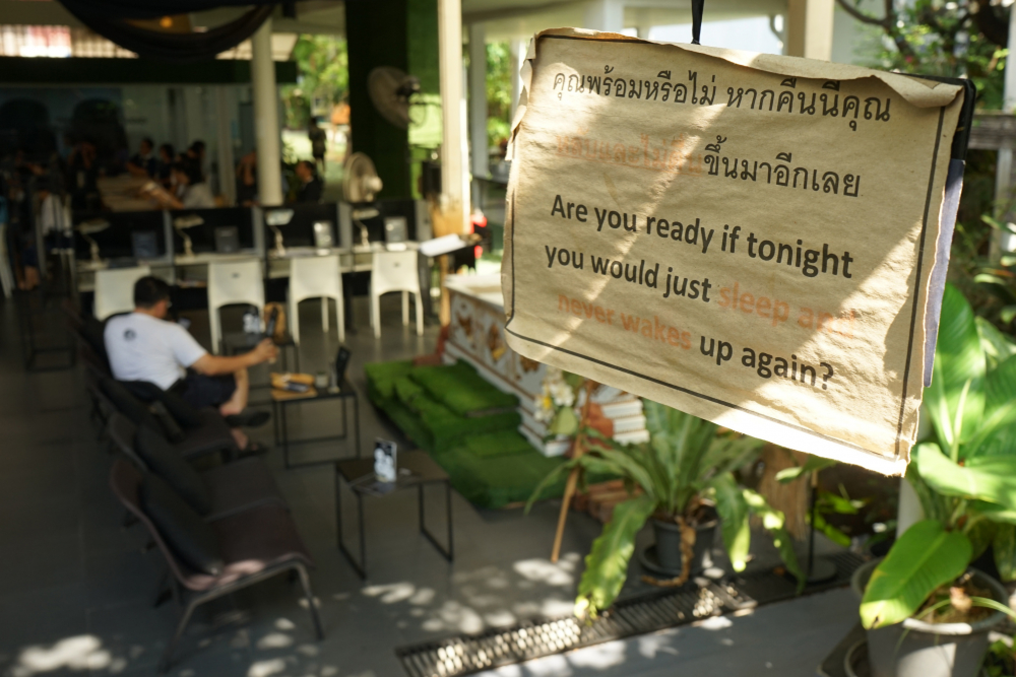 Cafe offers  a deathly experience