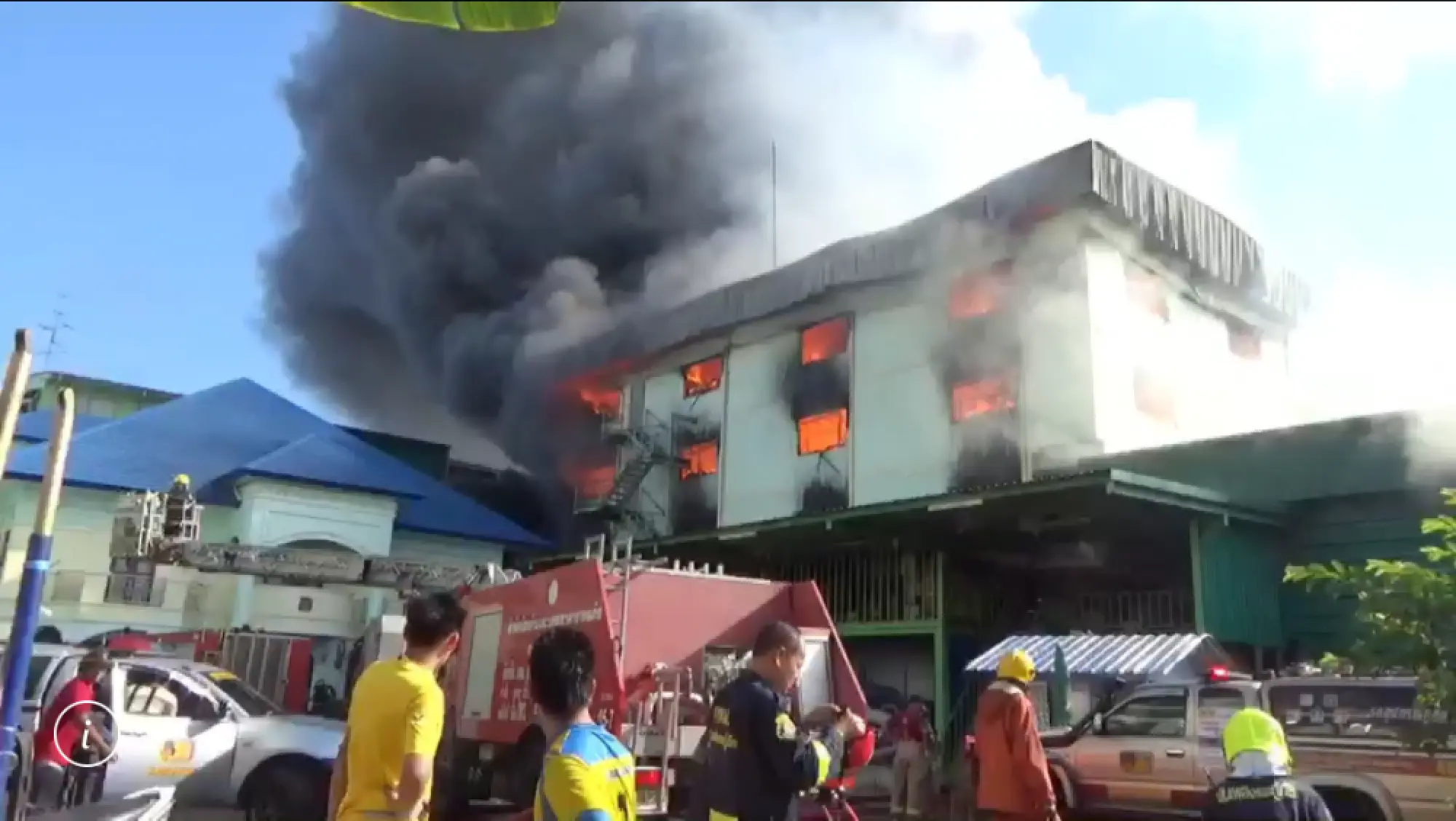 Police probe fire in Bangkok-based musical-instrument warehouse