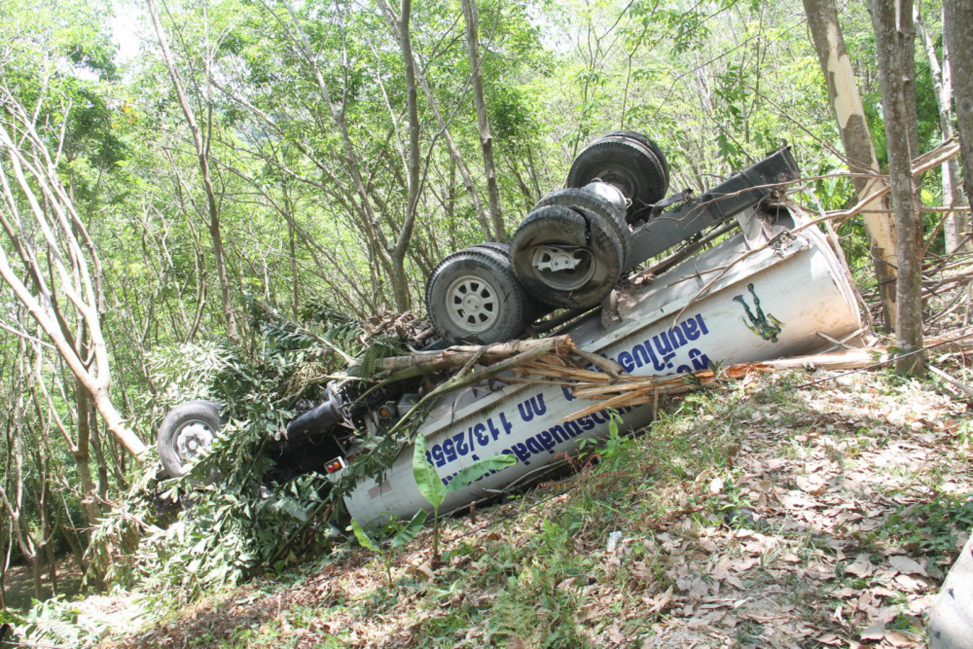 Water truck careers off Patong Hill, killing one