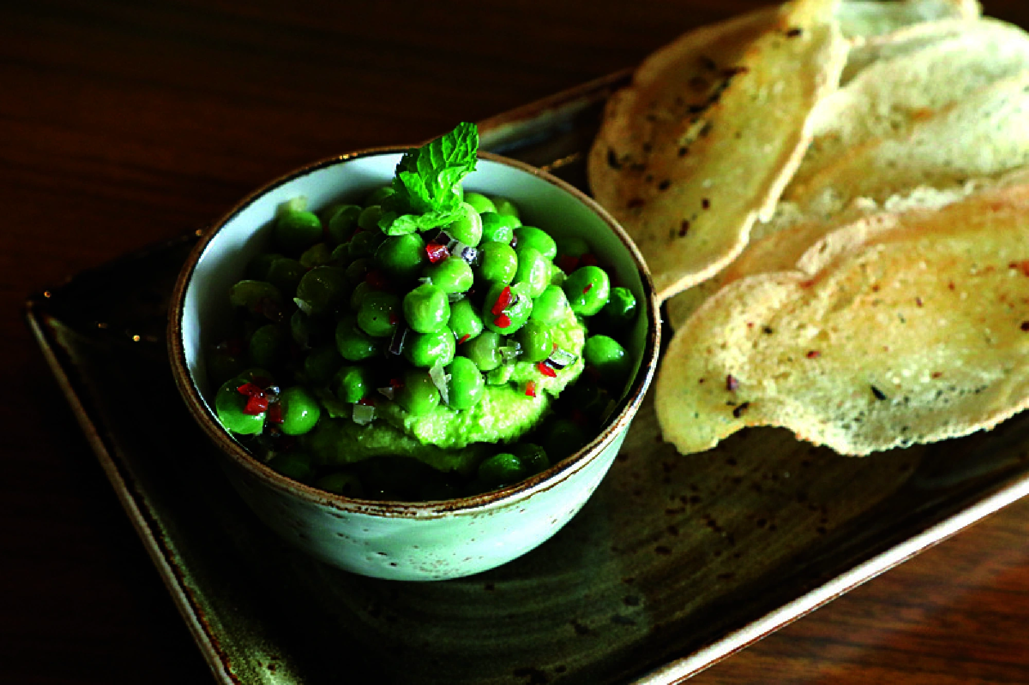 Blunos is here to play