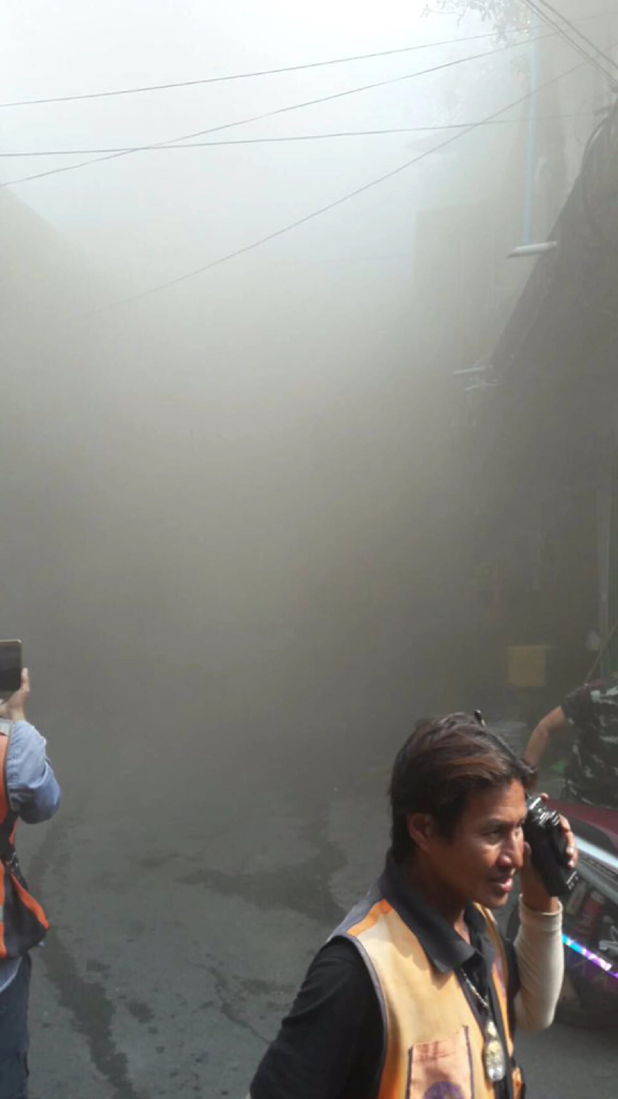 Wood warehouse ablaze in Bangkok