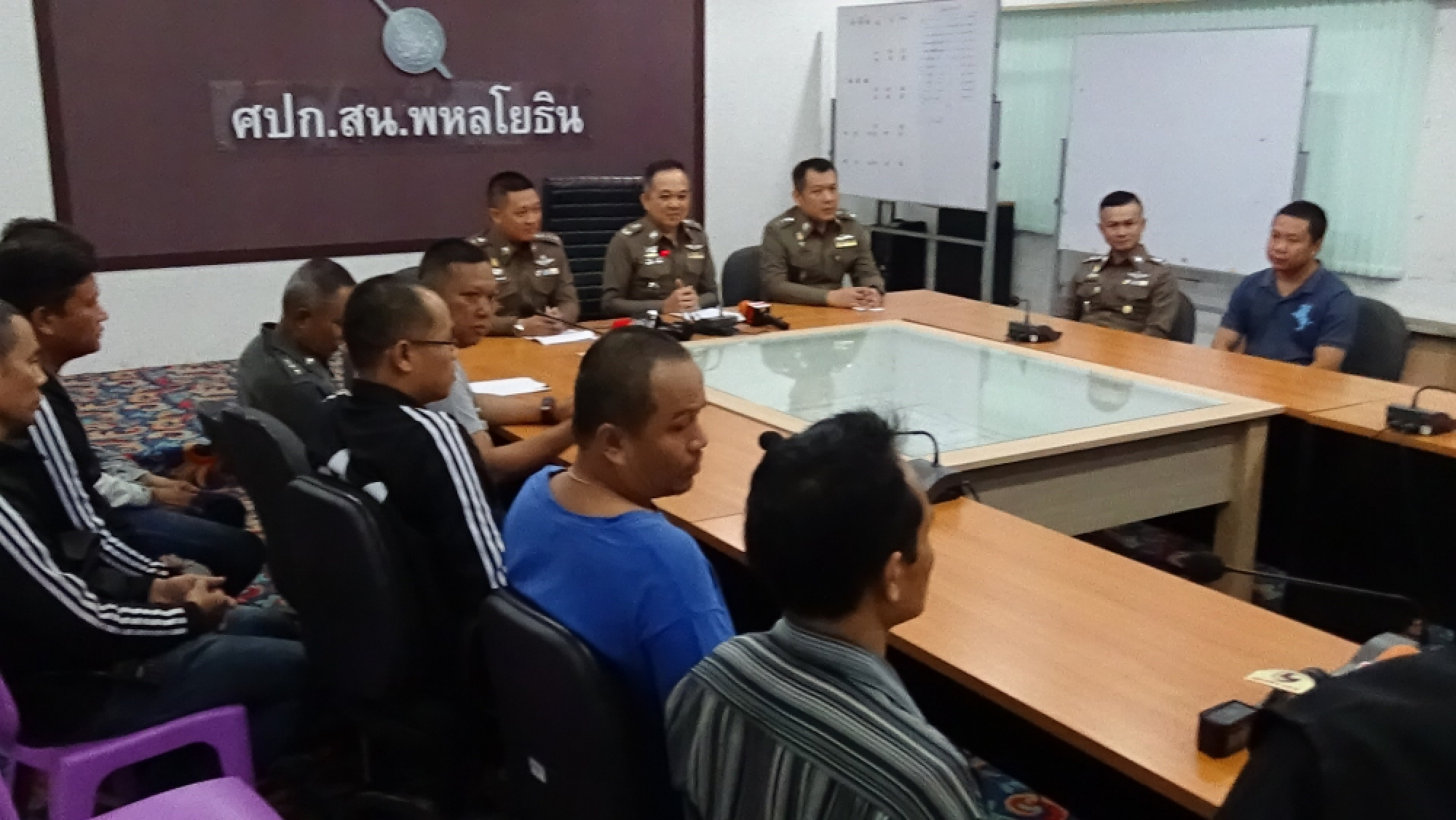 Policeman up in arms over paying for office AC