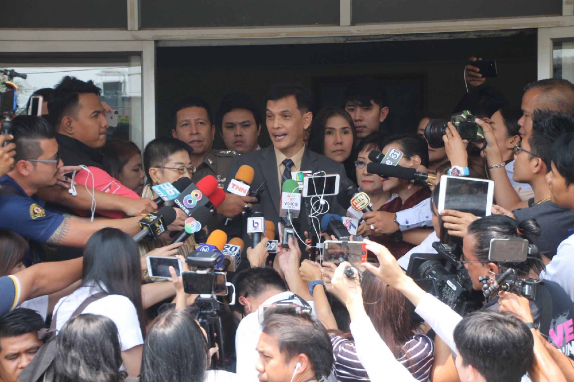 Officials face probe in ‘furious aunties’ case