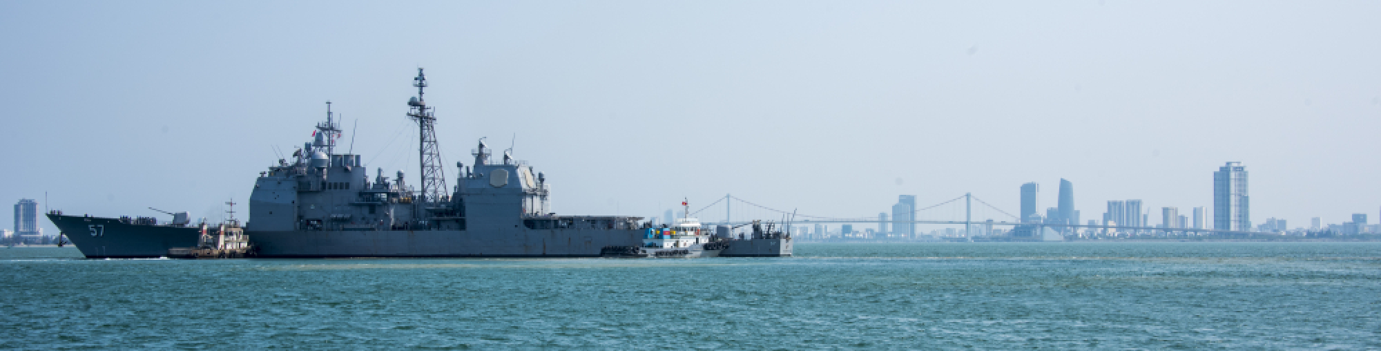 US favours stronger military alliance with Vietnam