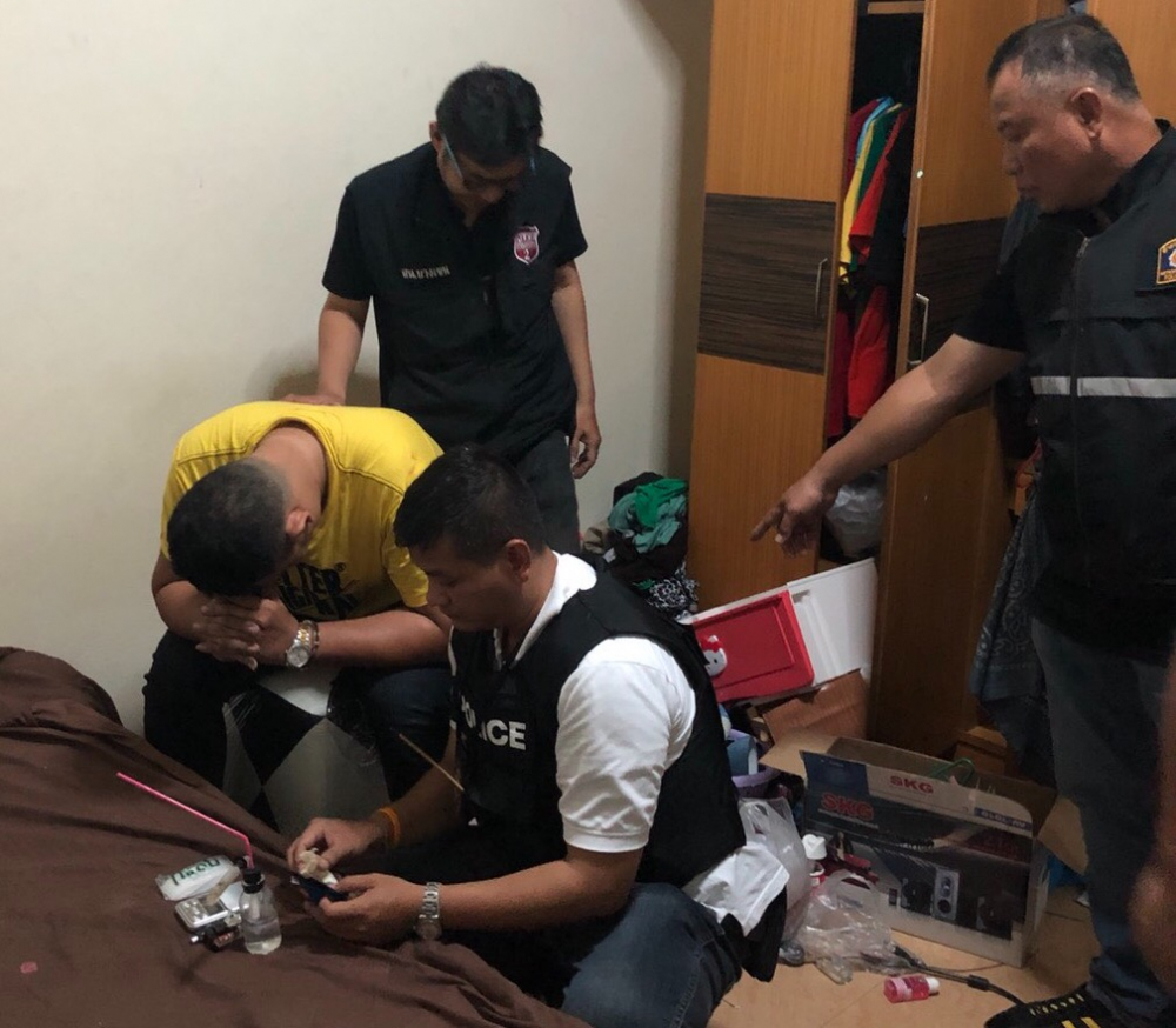 Suspected dealer arrested in Bangkok with meth pills and ‘ice’