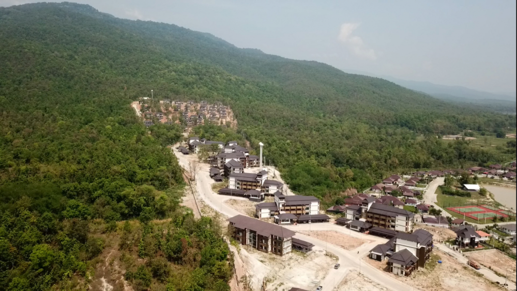 Treasury Department surveys controversial Doi Suthep site