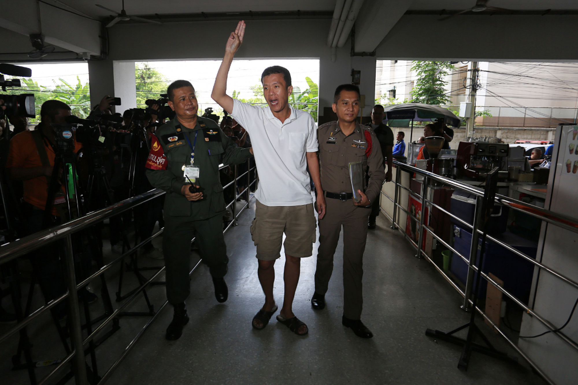Activist Ekachai in jail after refusing to apply for bail