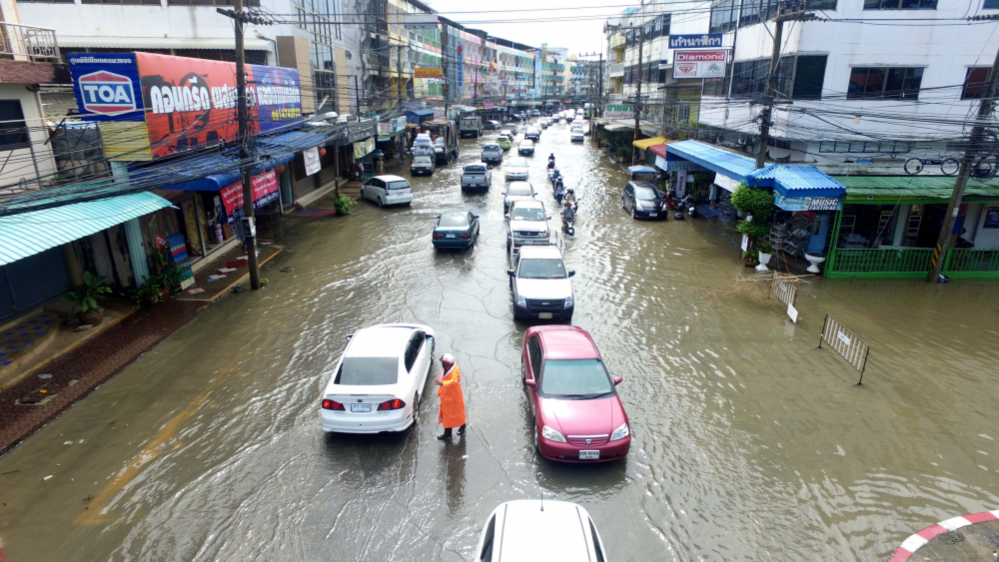 Phitsanulok hit by flash floods after hours of downpour