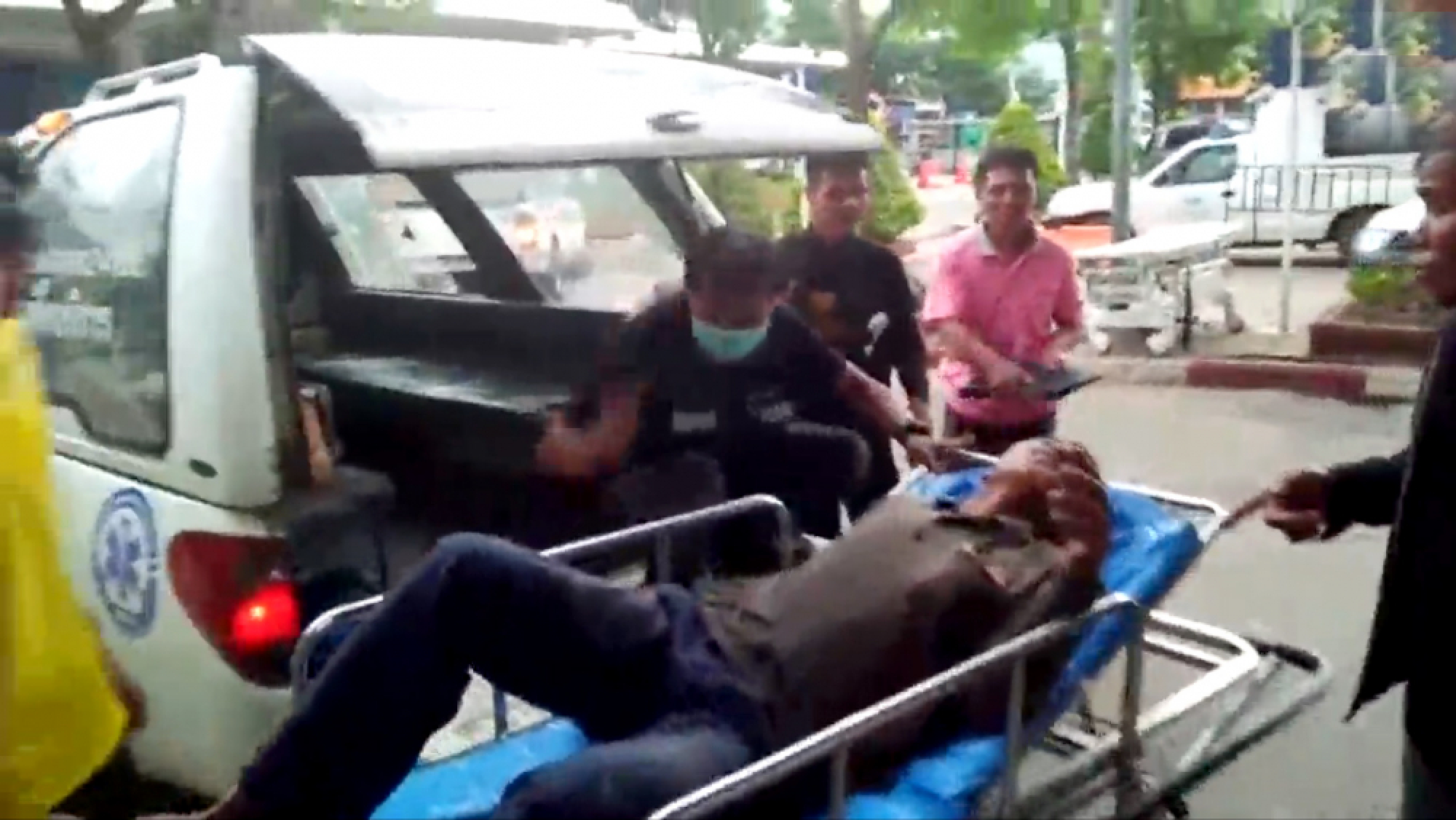 Four injured by lightning in Kalasin