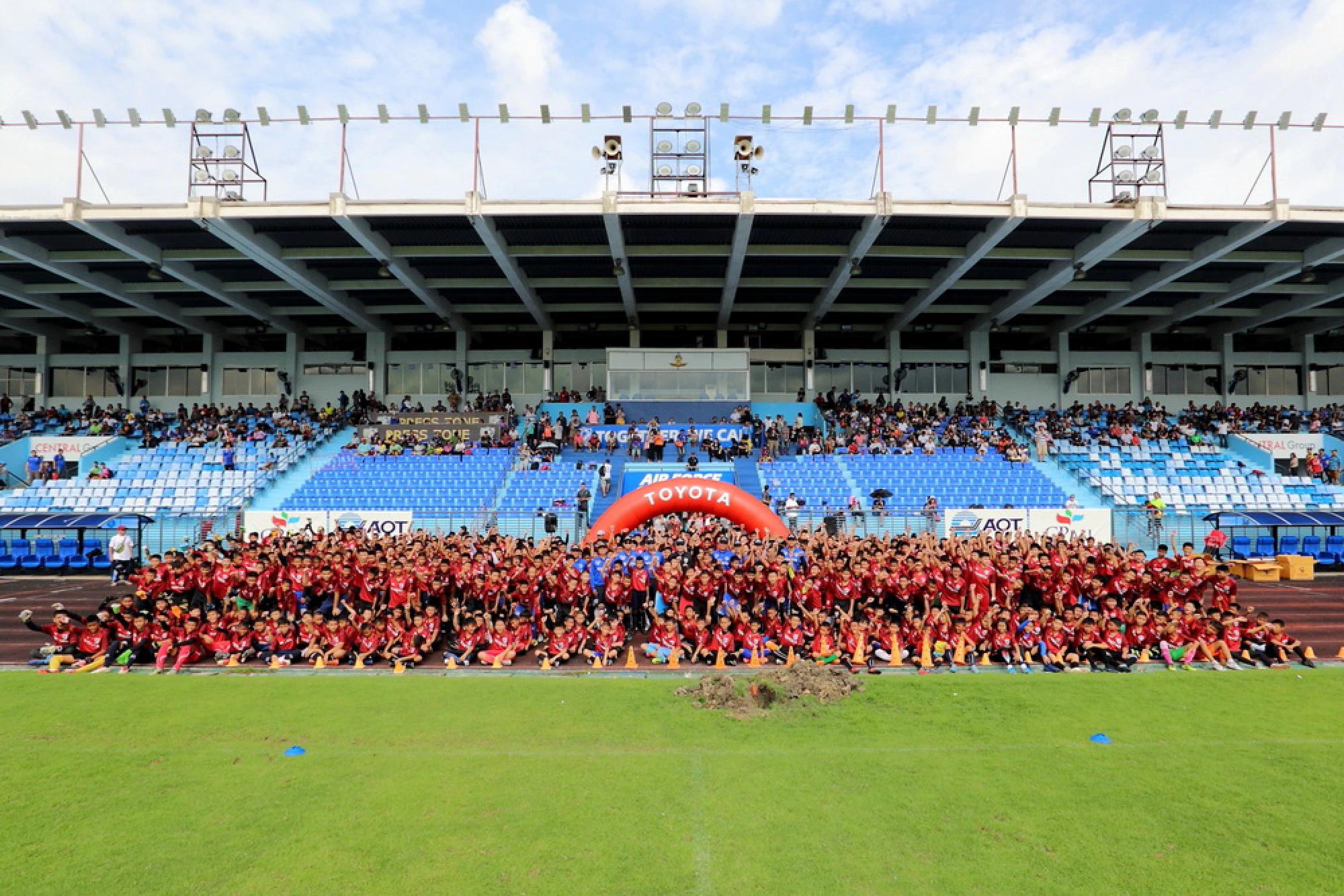16 juniors selected at Toyota Clinic Bangkok venue