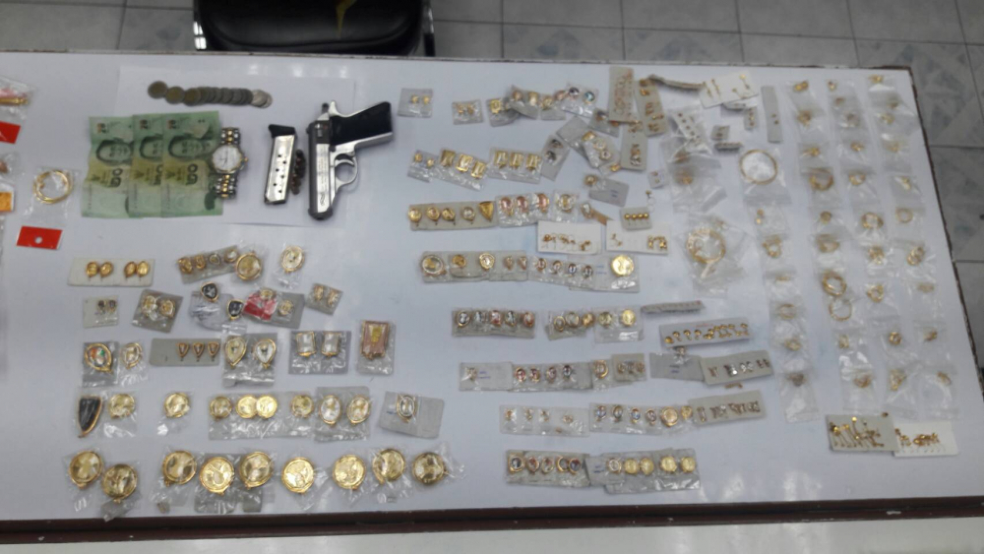 Phuket Town Gold shop thief arrested within five hours