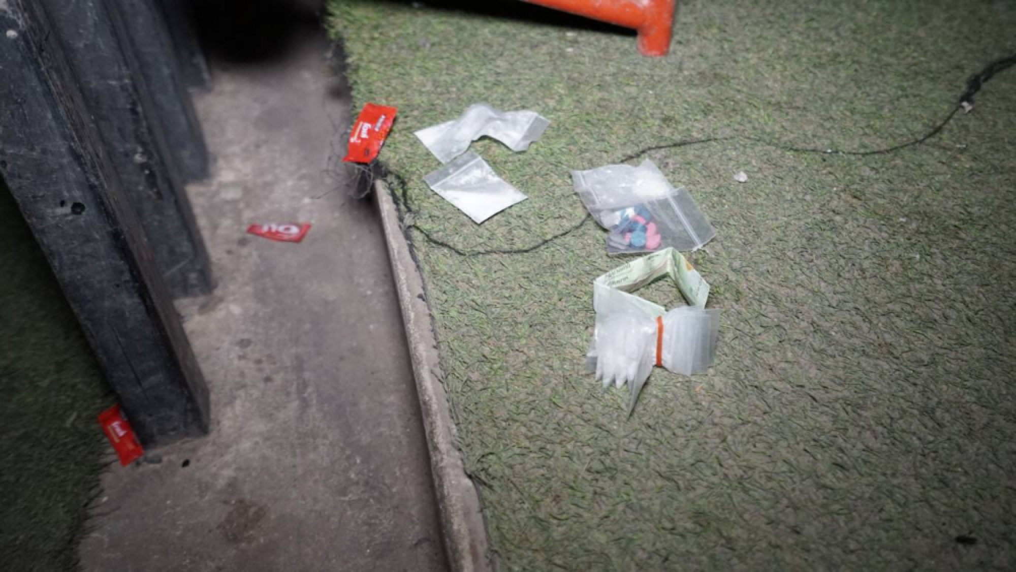 More than 130 drug abusers arrested in Saraburi pub raid