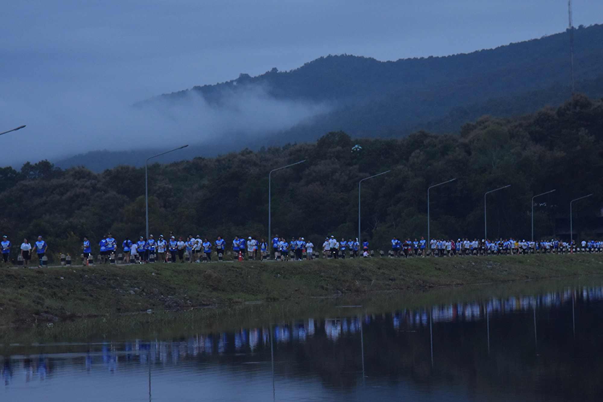 Chiang Mai baker roasts marathon rivals