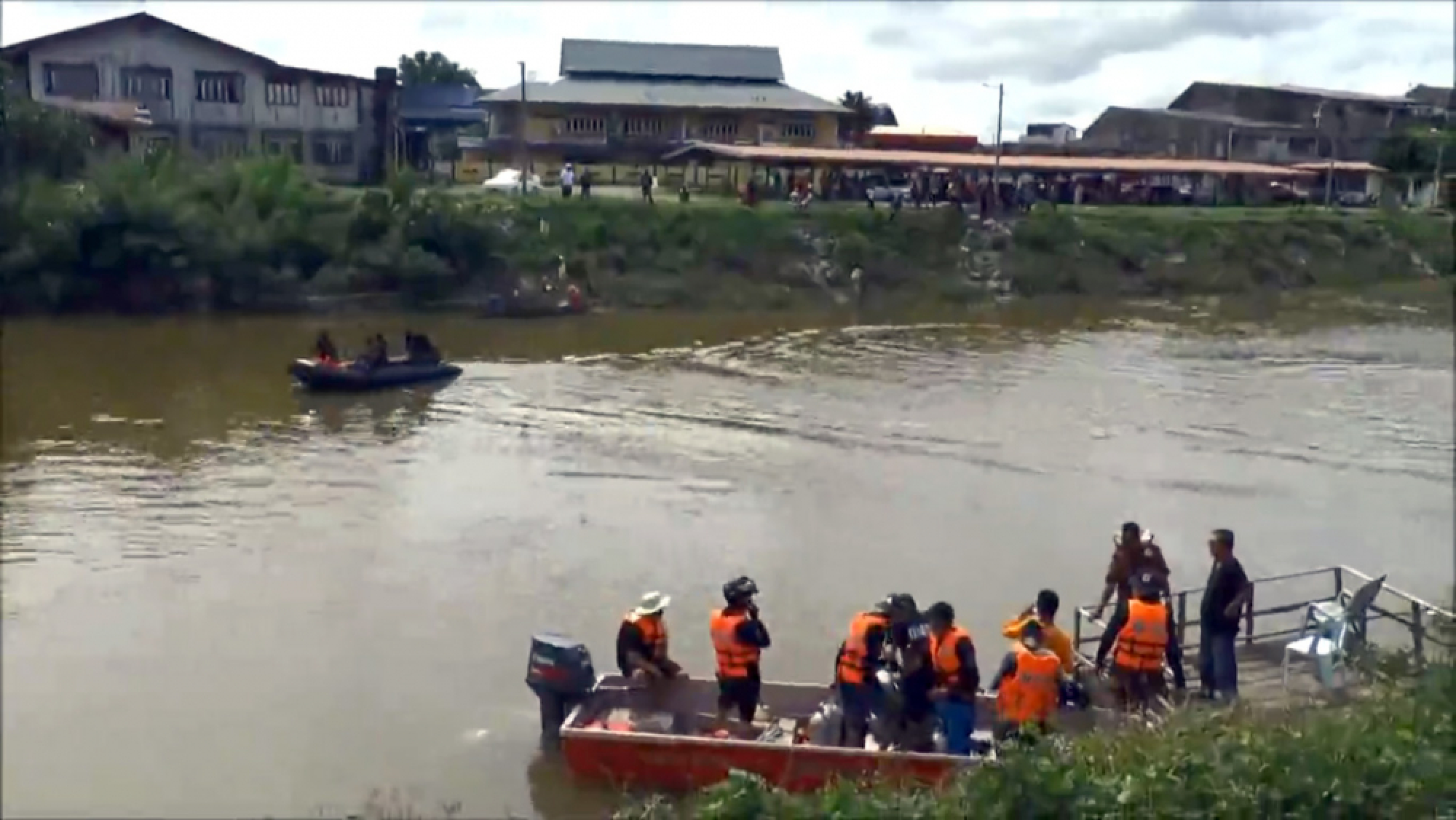 Search resumes for body of Malaysian drug suspect in Narathiwat river