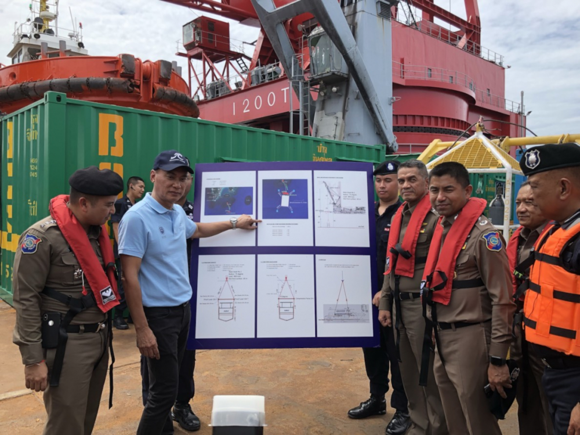 Phoenix salvage operation ready: police chief