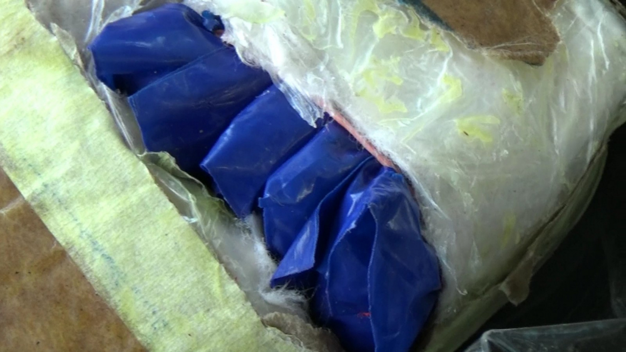Huge stash of abandoned meth pills found at Ang Thong roadside