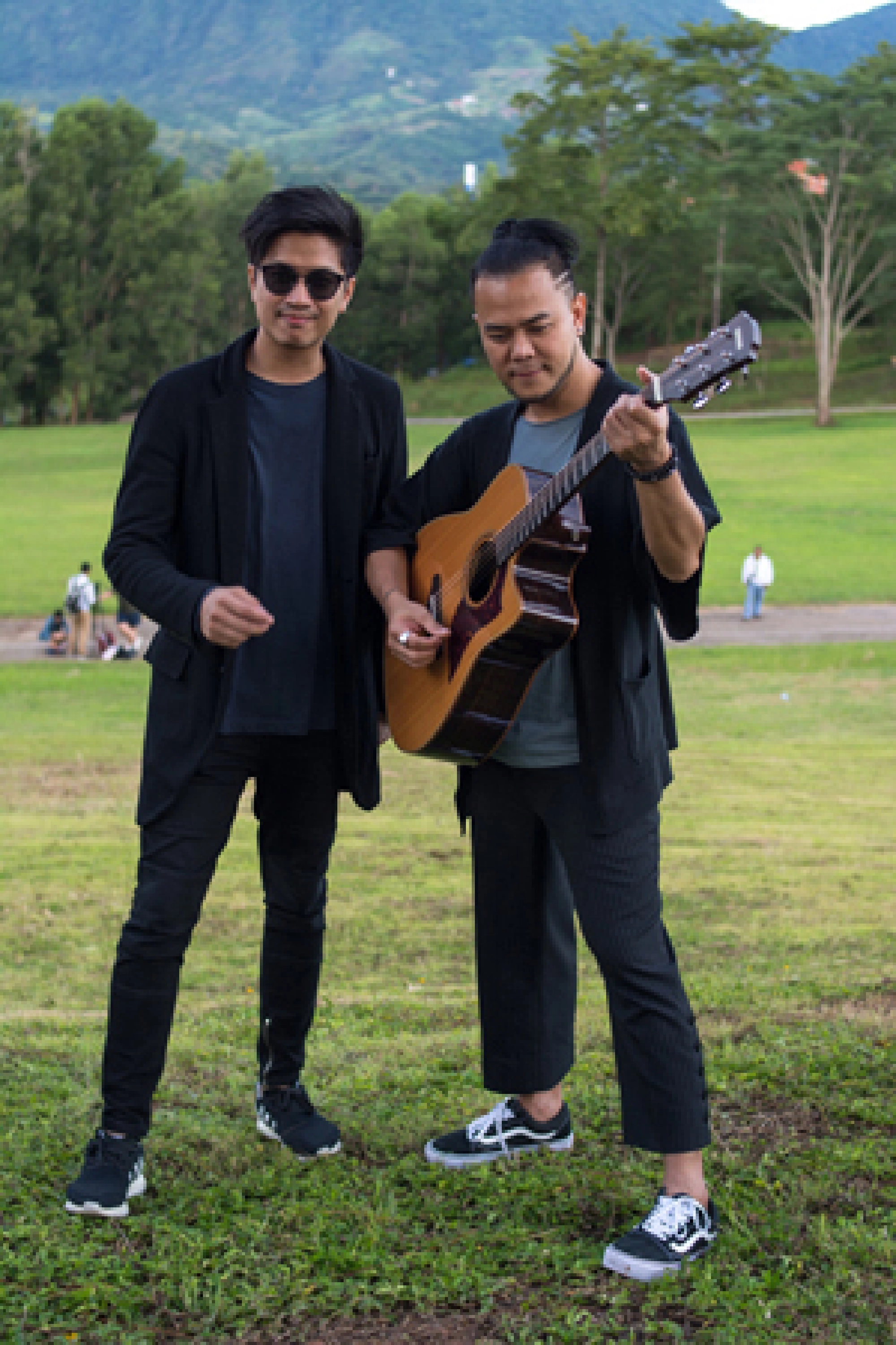 Gang of boyz on the way