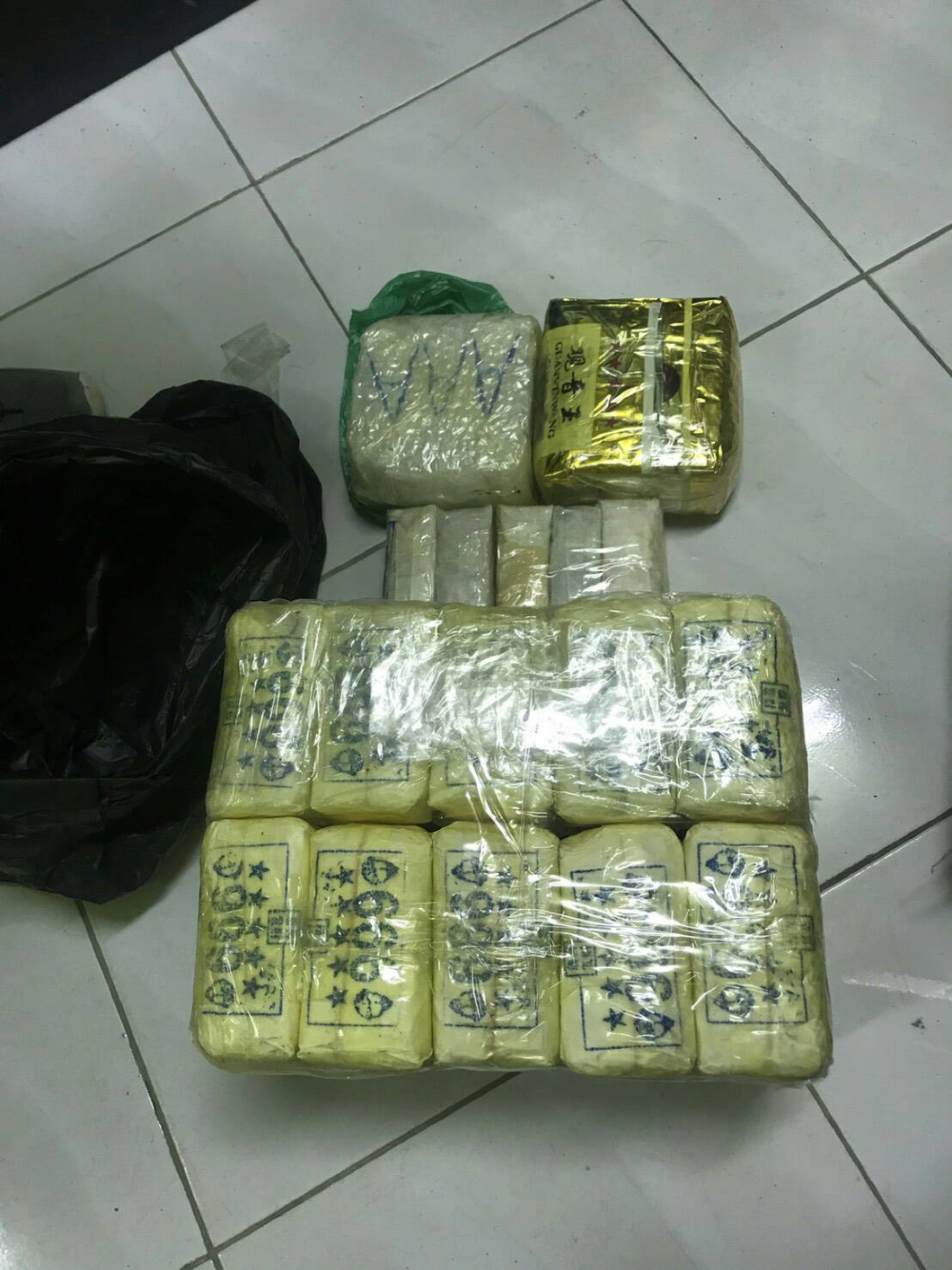 Chiang Rai man arrested with 108,000 meth pills, 2kg of 'ice'