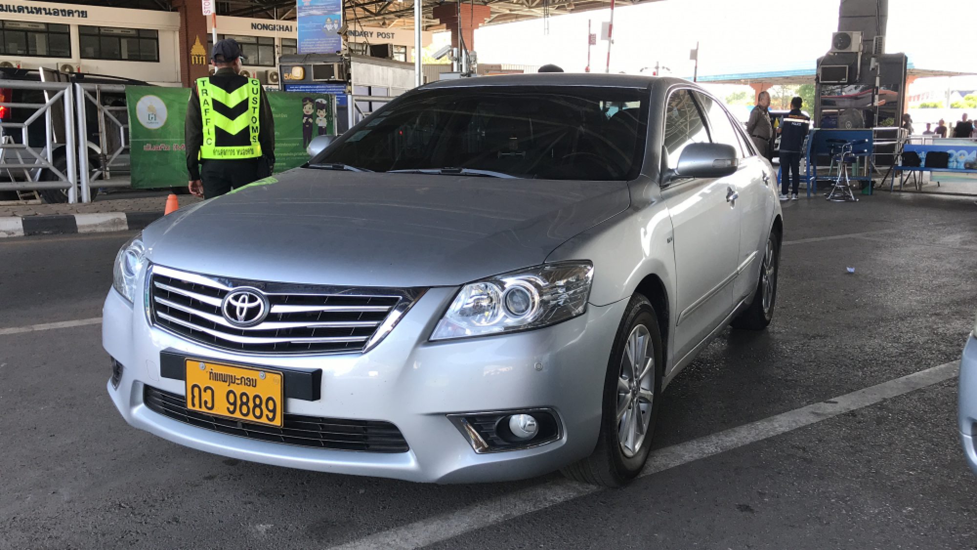 Three arrested for trying to smuggle Bt38m, tried to cop a fine