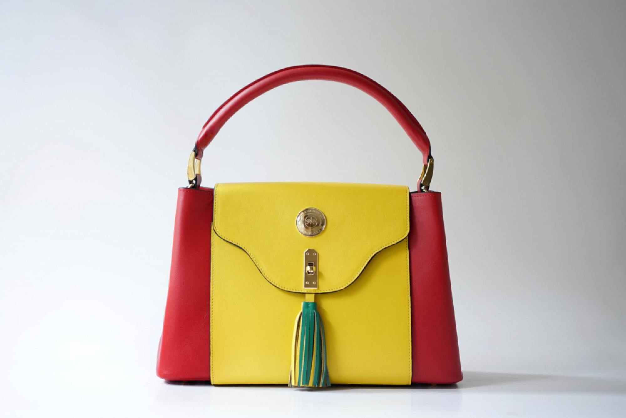 Bags and jewellery showcase to support the dreams of sick kids