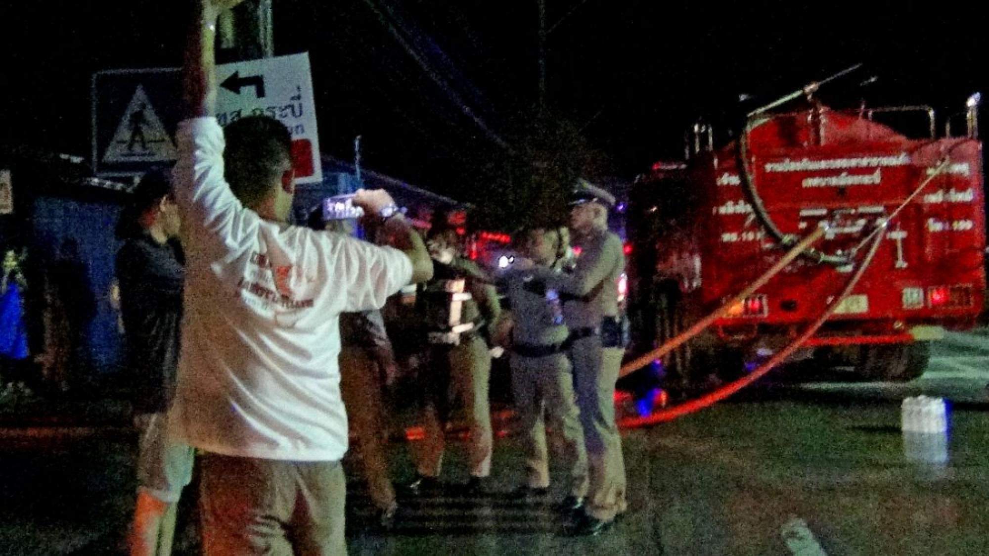 Fire destroys Krabi market