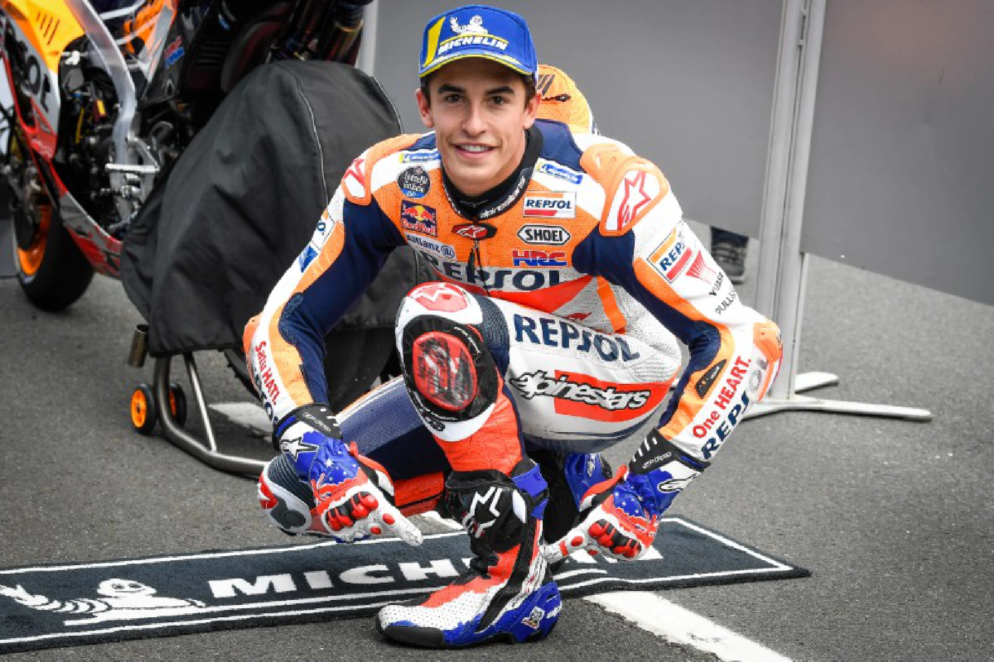 Marquez equals Stoner with fifth Phillip Island pole in a row