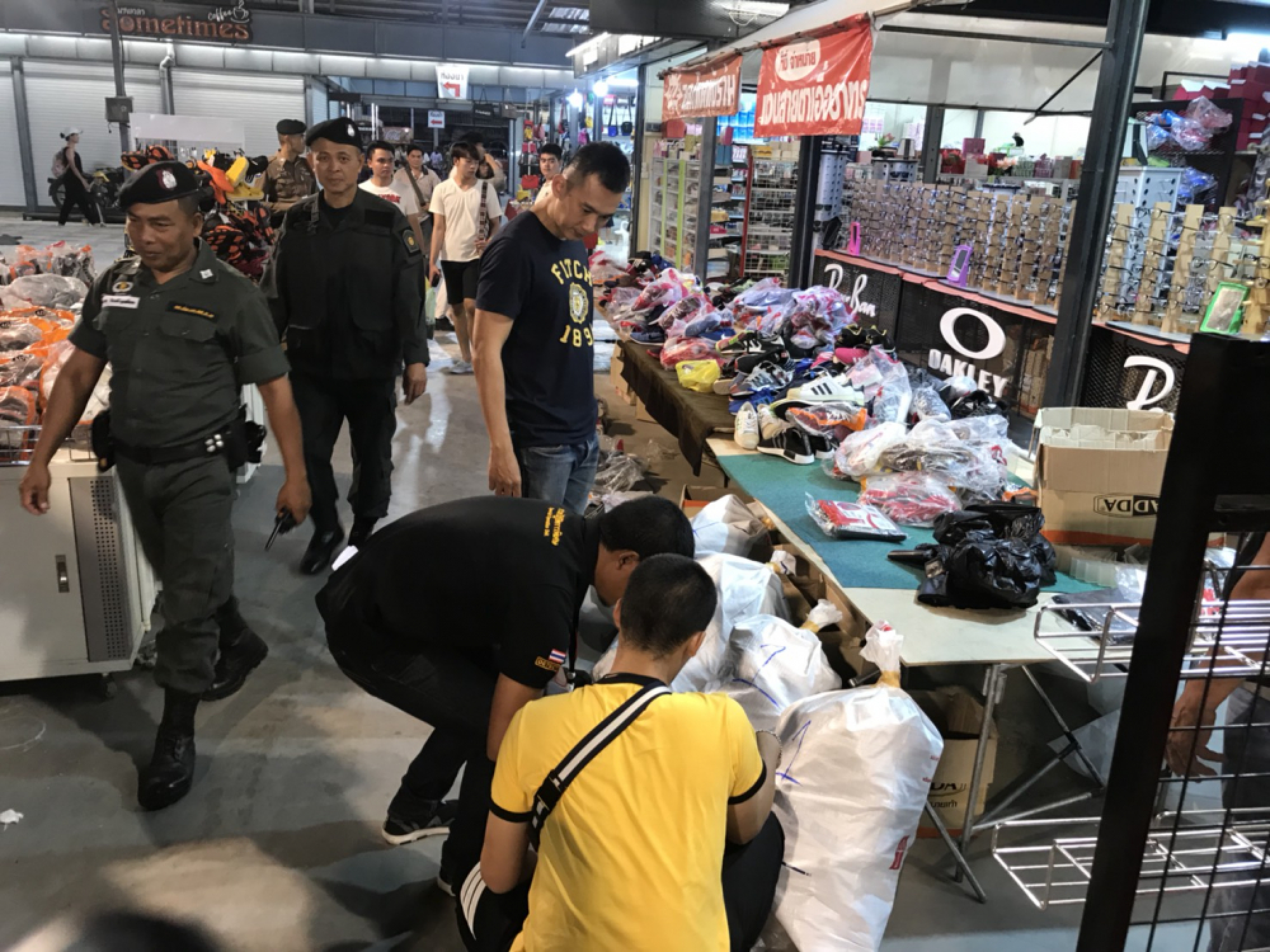 13,690 fake-brand goods seized in Korat