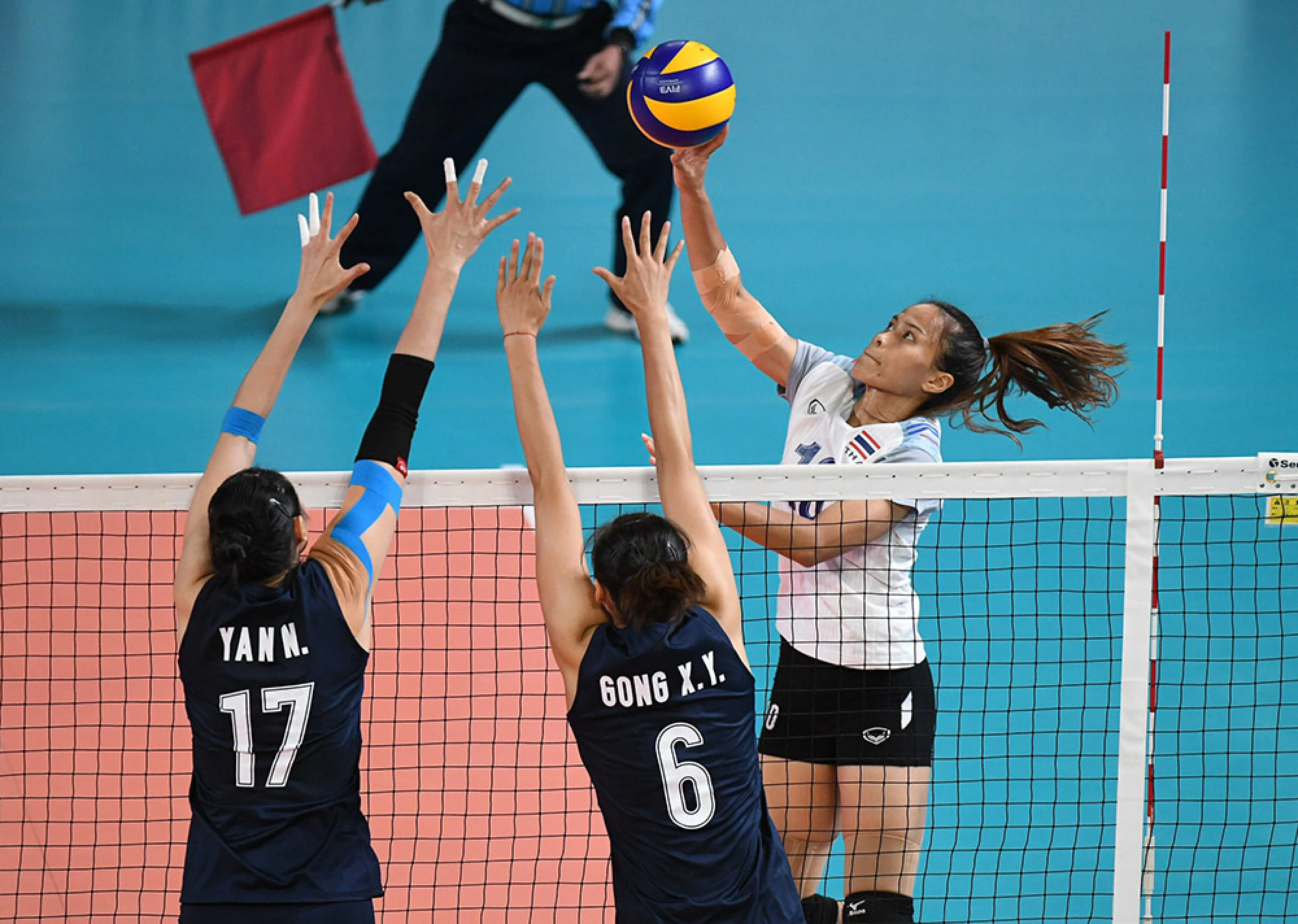 China reclaim Asiad gold after 3-0 blitz over Thailand in final clash of two unbeaten teams