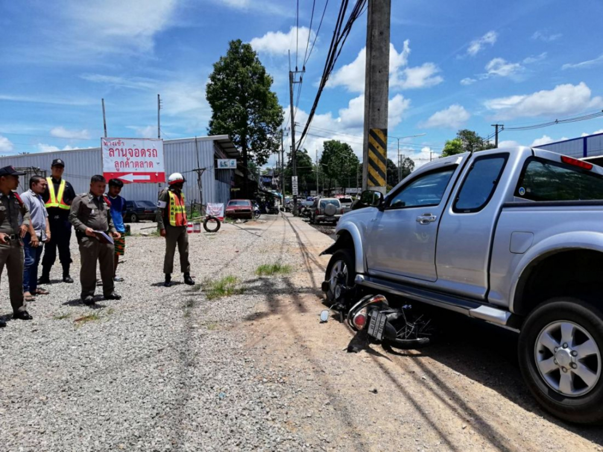 Driver crushes Krabi motorbike