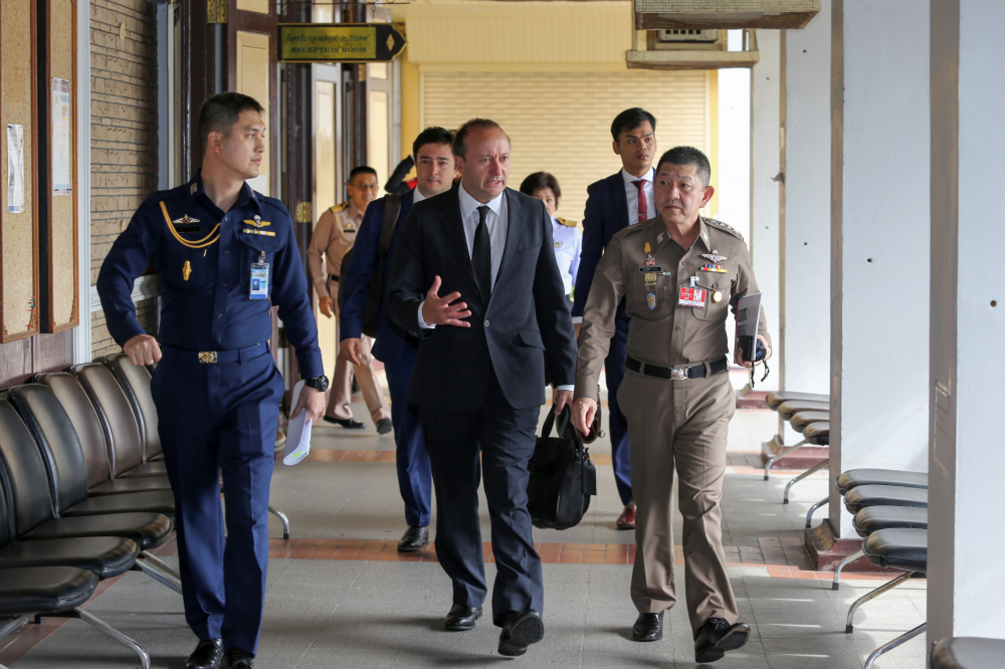 Prawit expresses resolve to ratify fishing convention