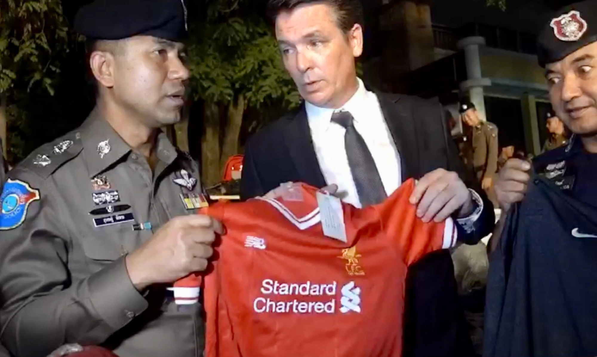 20,000 fake goods seized from Chiang Mai night markets