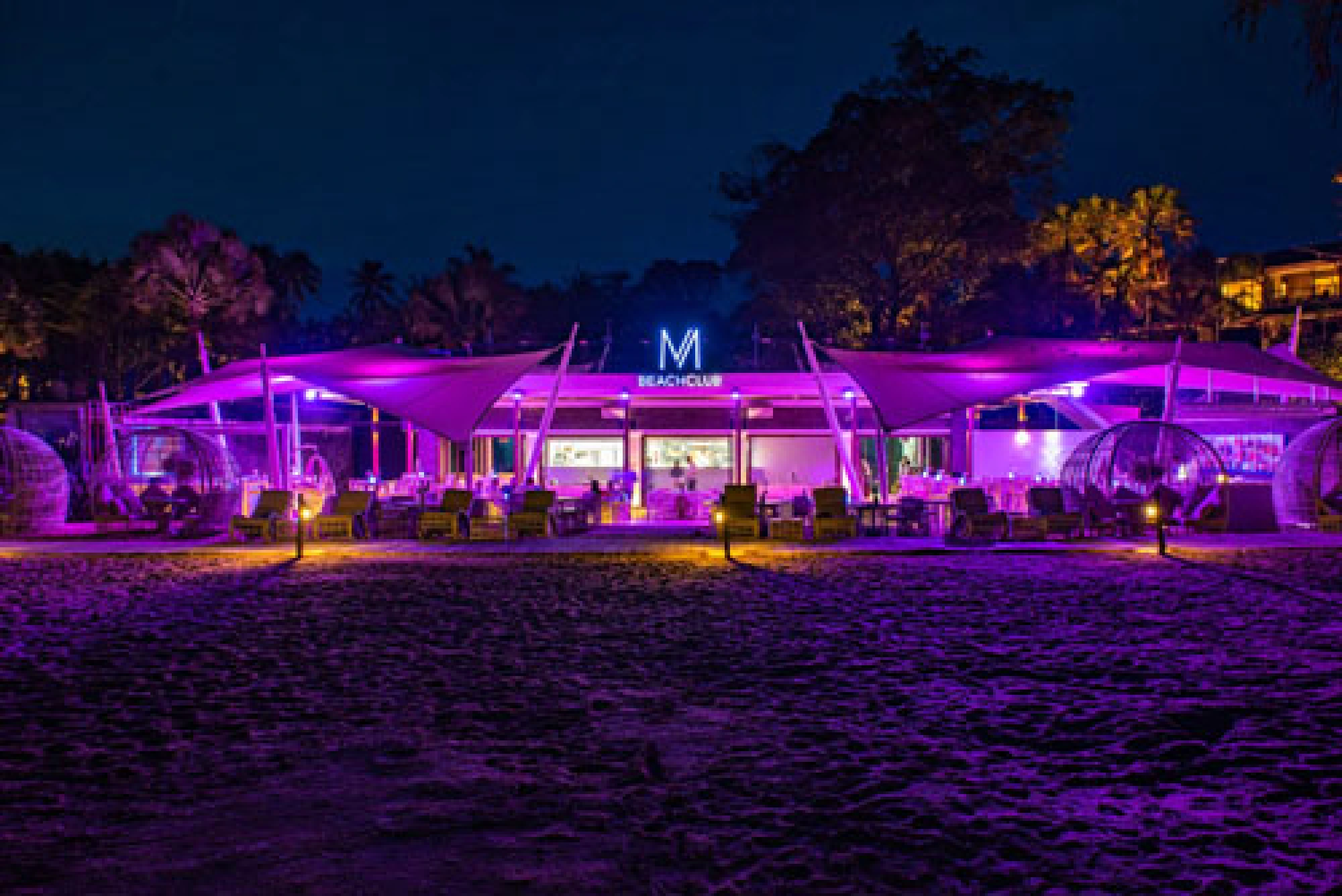 Clubbing on the beach