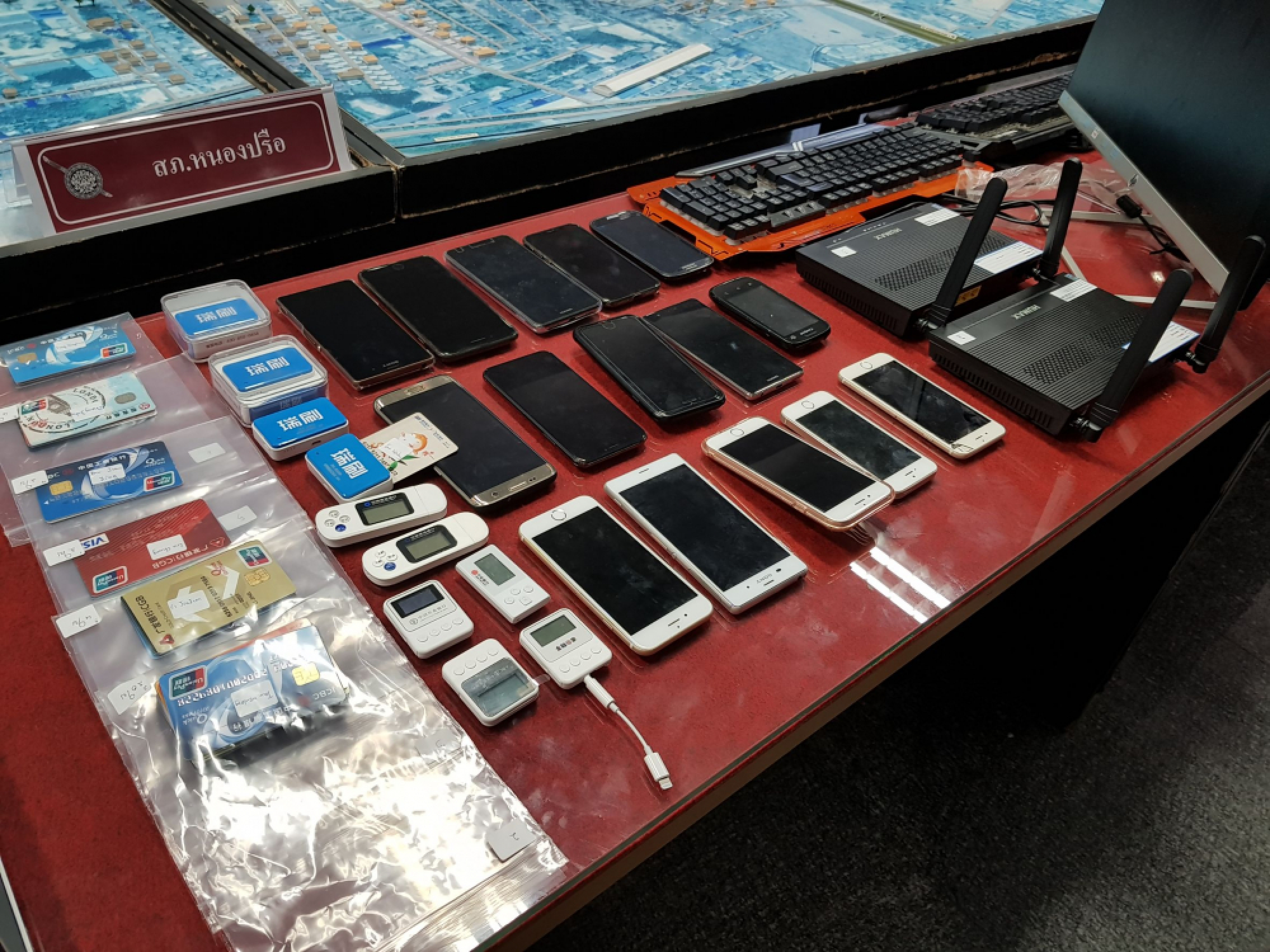 20 Chinese ‘fraudsters’ held after Pattaya raids