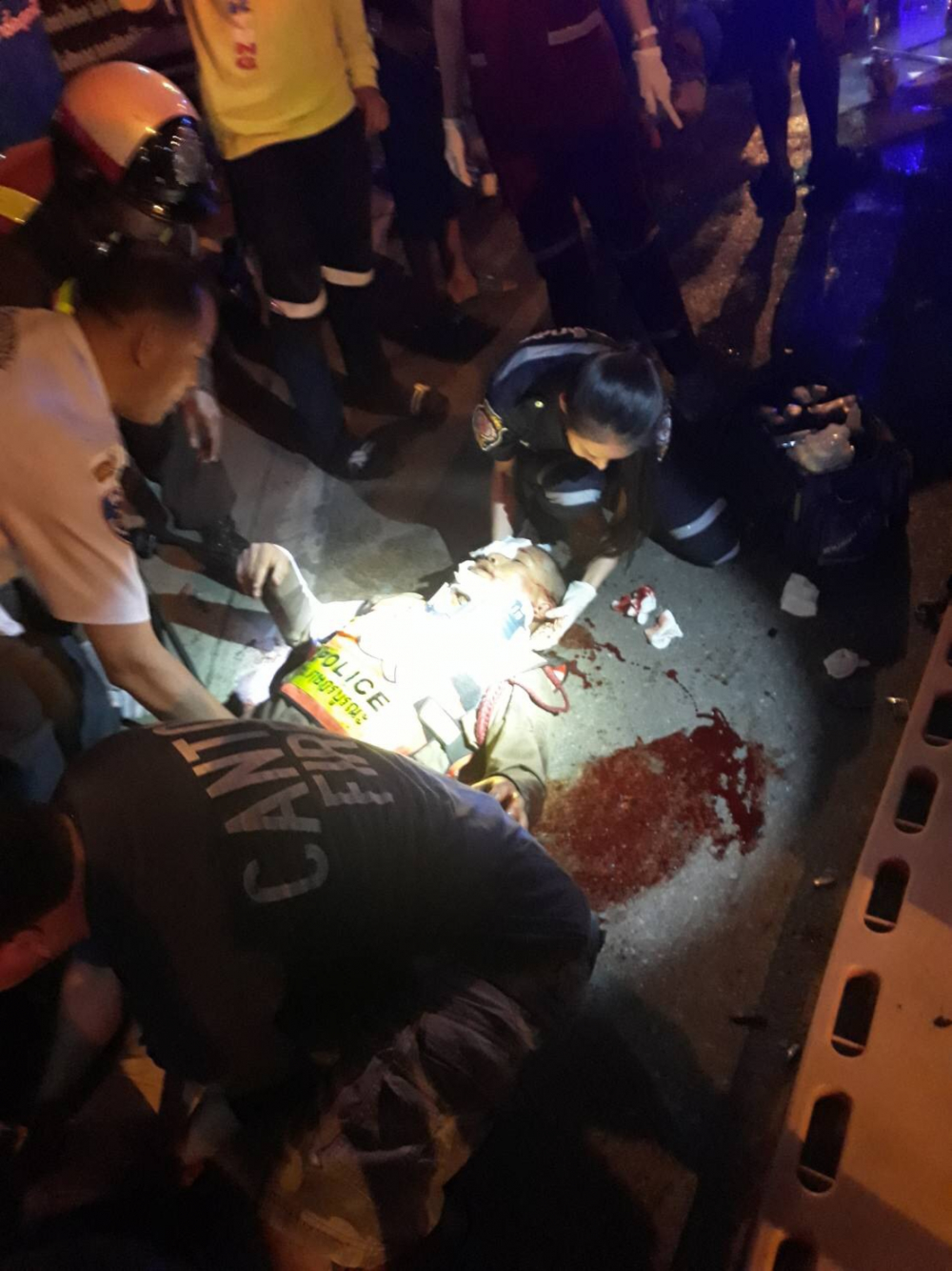 ‘Drunk driver’ ploughs into Bangkok police checkpoint