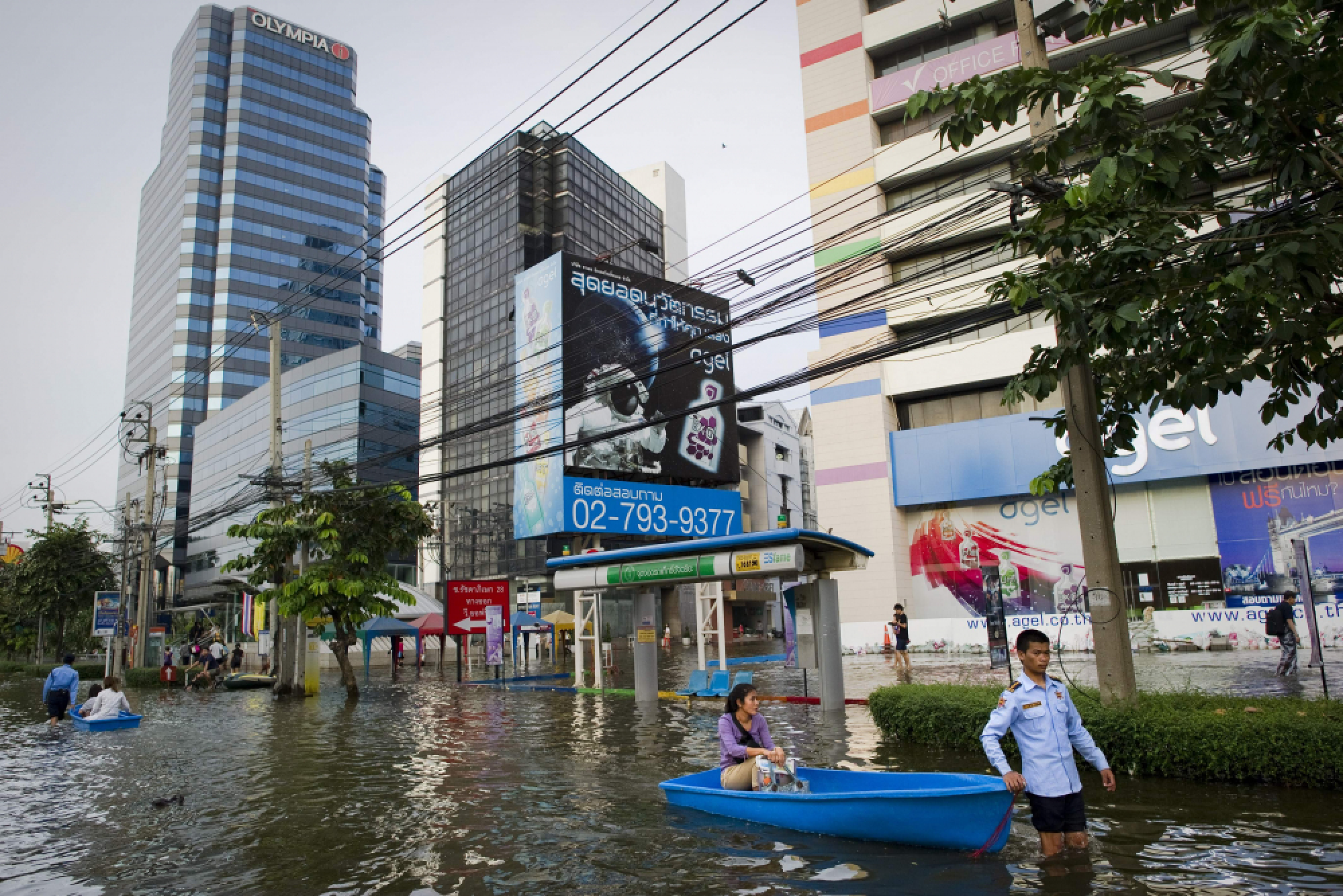 With rising sea levels, Bangkok struggles to stay afloat