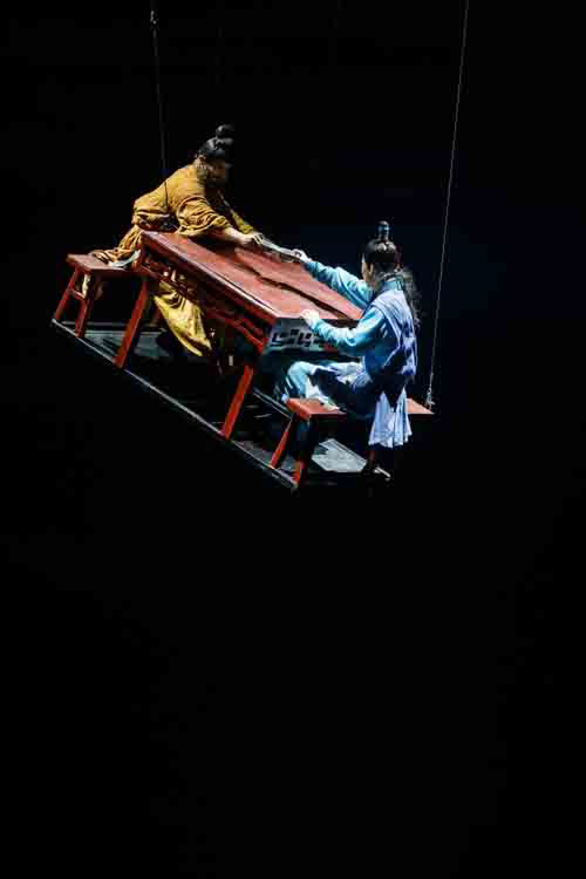 Swordsmen on the wire