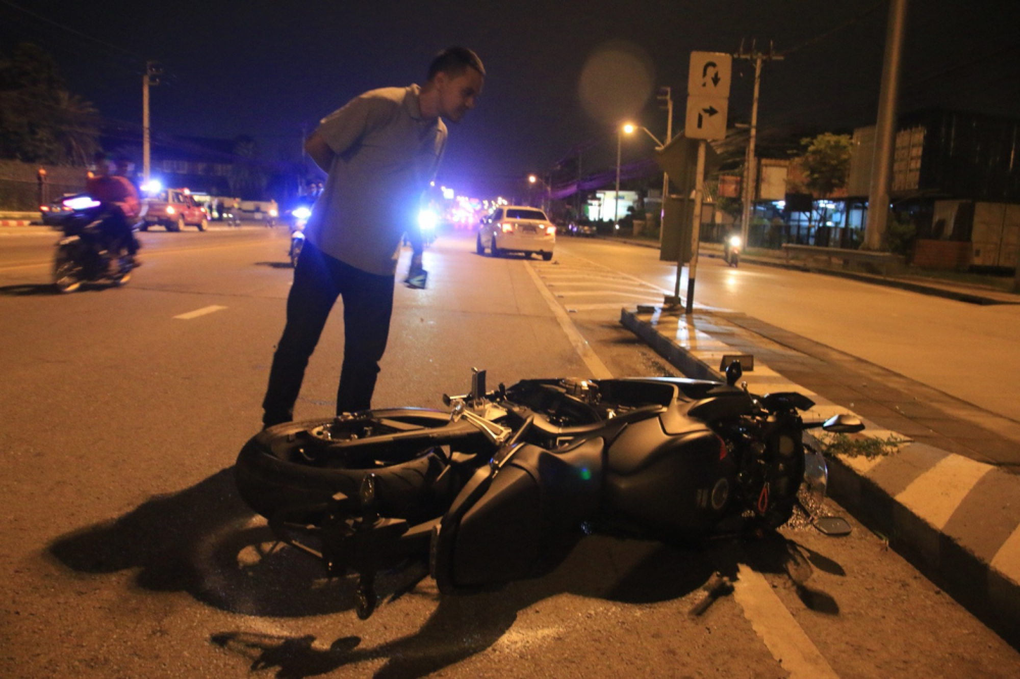 One motorcyclist killed, second injured in apparent road race