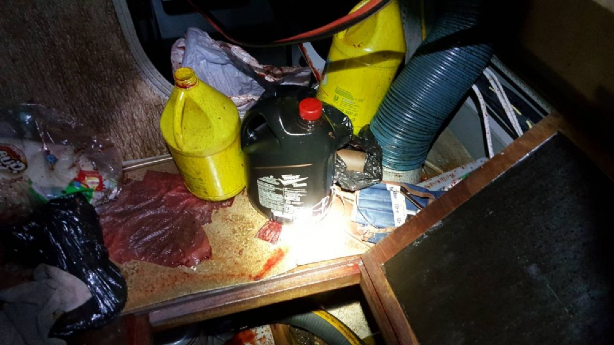 Mechanic found dead on tour boat at Chalong Pier