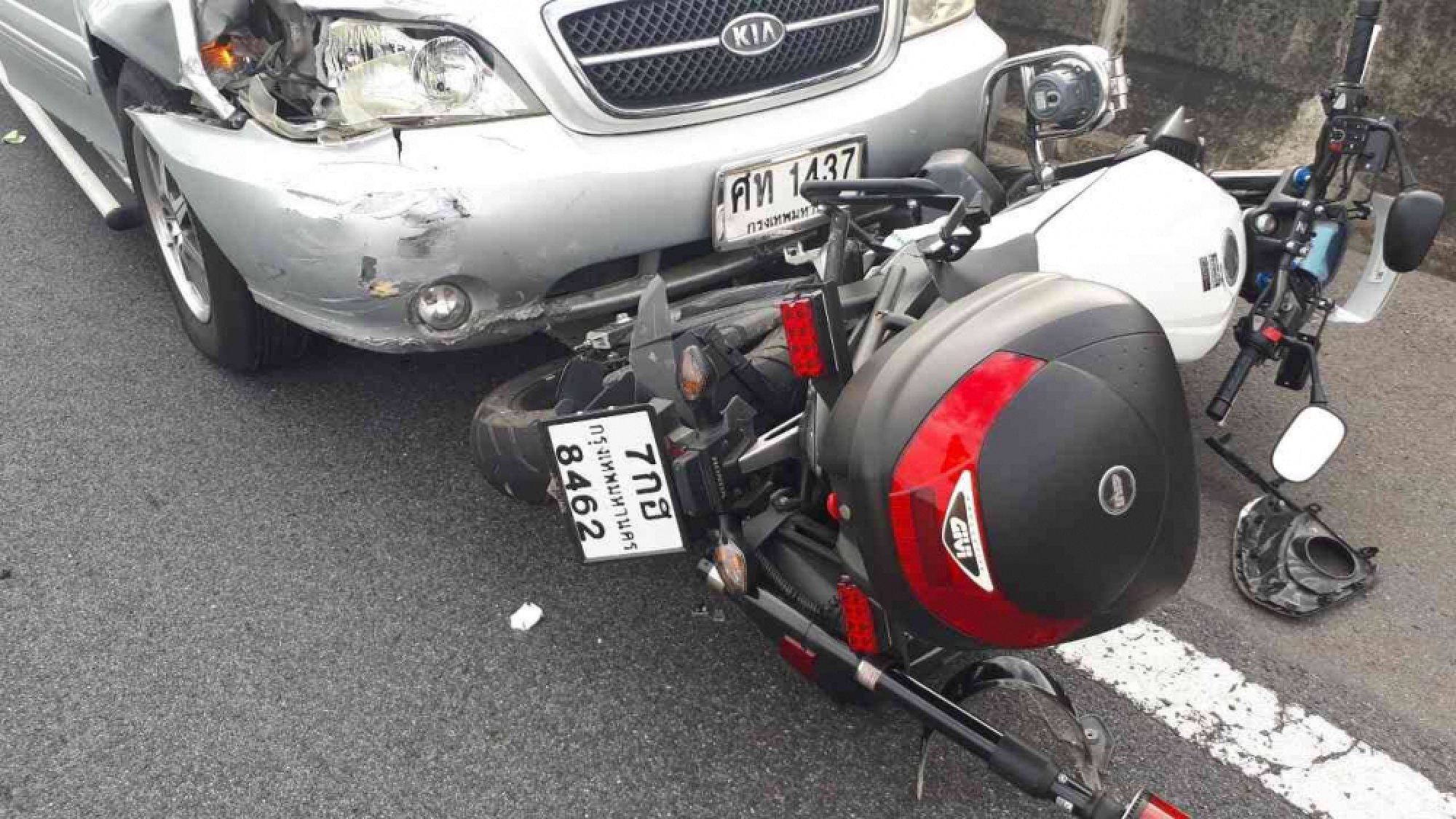 Woman driver killed by another vehicle while waiting for help on expressway