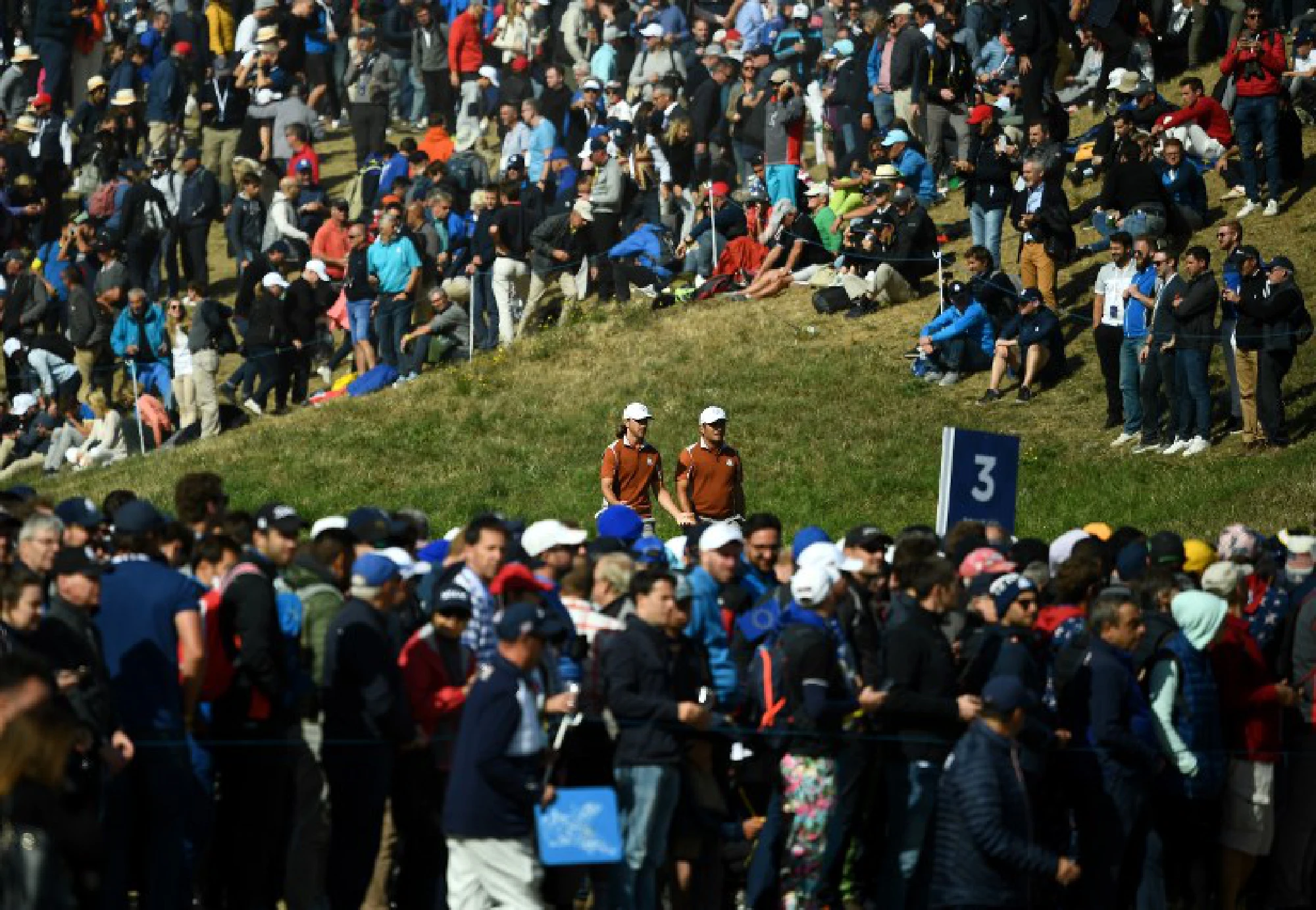Europe lead US 10-6 going into final day of Ryder Cup